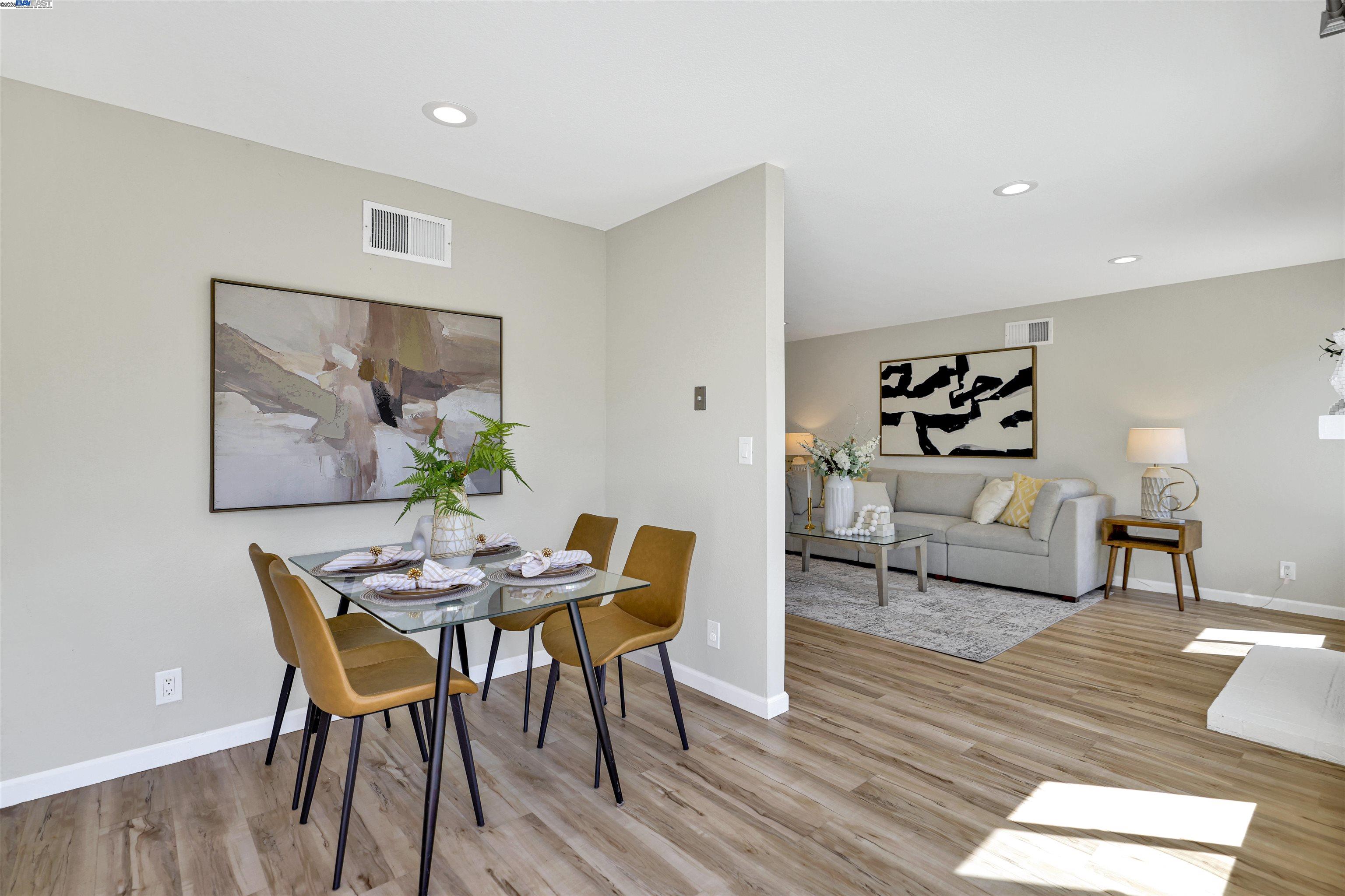 Detail Gallery Image 17 of 44 For 225 Kansas Way, Fremont,  CA 94539 - 3 Beds | 2 Baths
