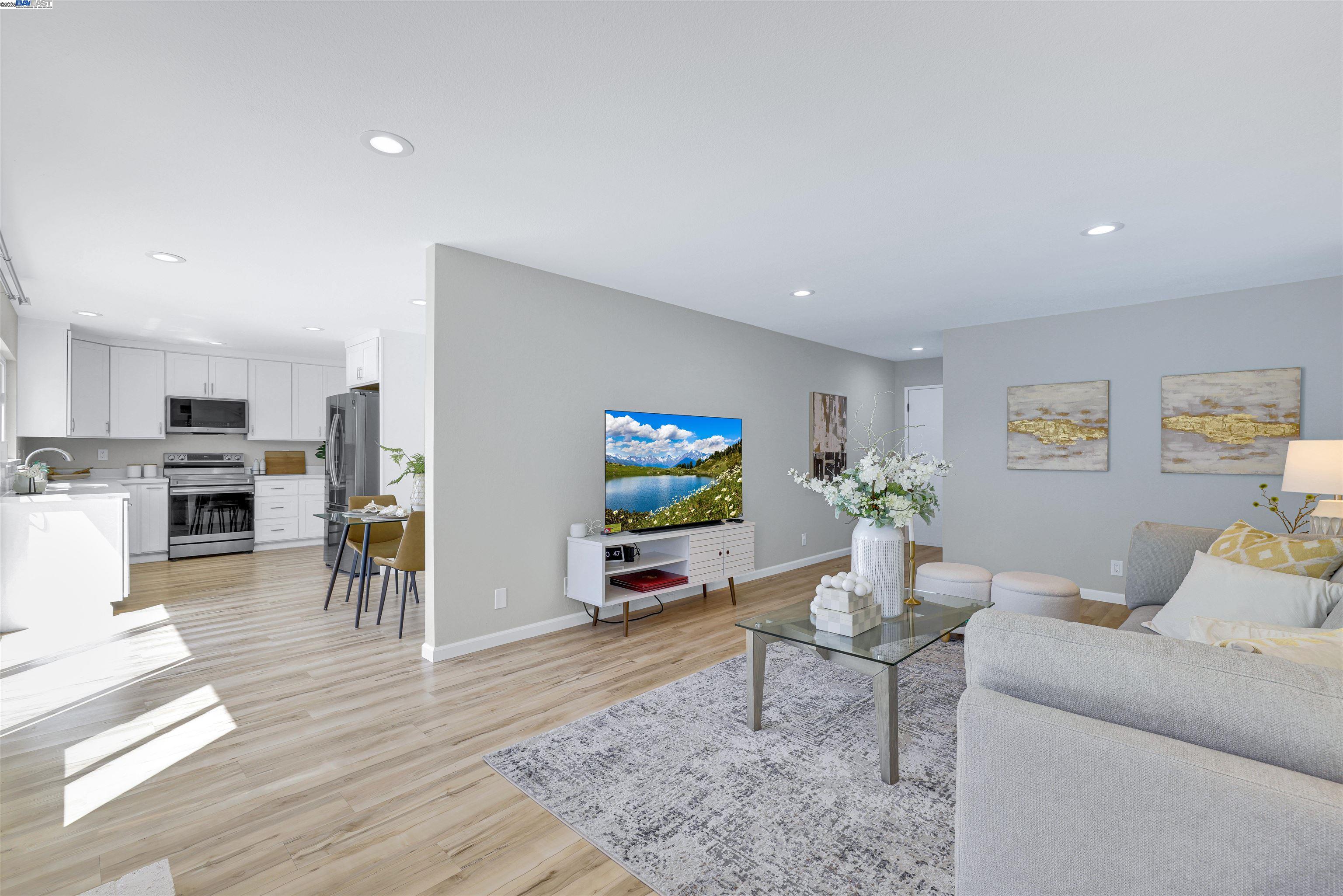 Detail Gallery Image 10 of 44 For 225 Kansas Way, Fremont,  CA 94539 - 3 Beds | 2 Baths