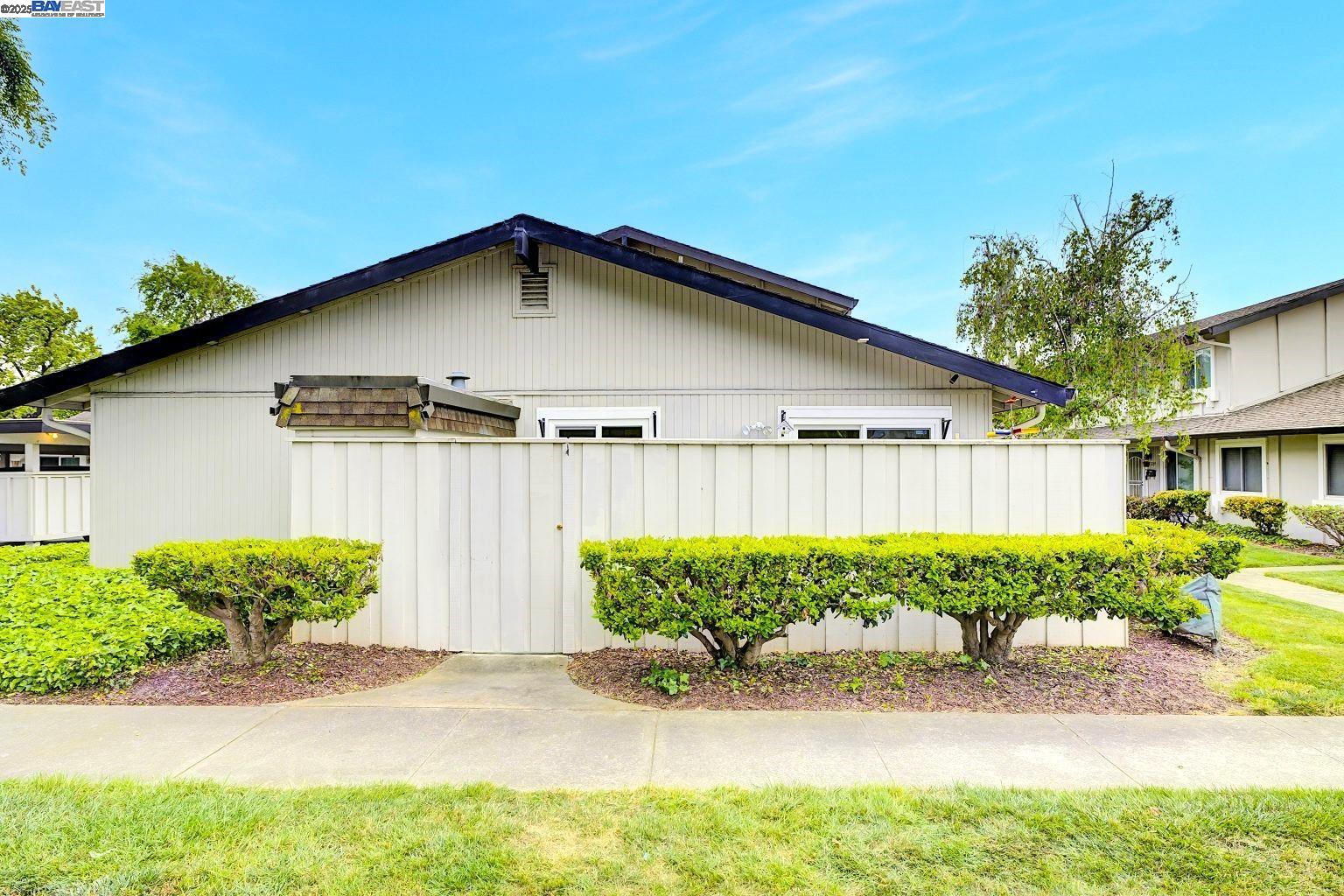 Detail Gallery Image 23 of 29 For 35223 Lido Blvd, Newark,  CA 94560 - 2 Beds | 1/1 Baths