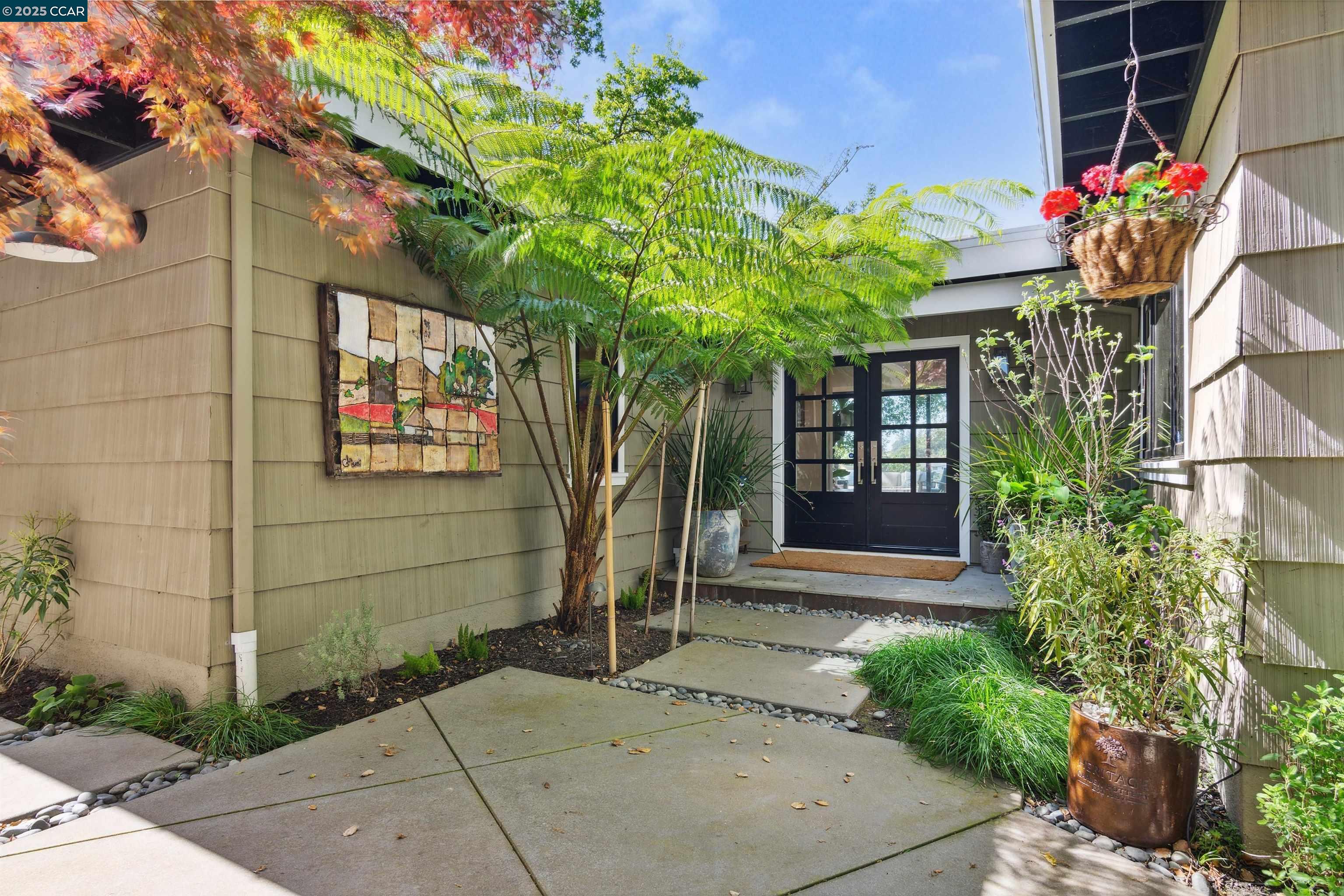 20 Mira Loma Rd, Orinda, California 94563, 3 Bedrooms Bedrooms, 8 Rooms Rooms,3 BathroomsBathrooms,Residential Lease,For Rent,20 Mira Loma Rd,41095229