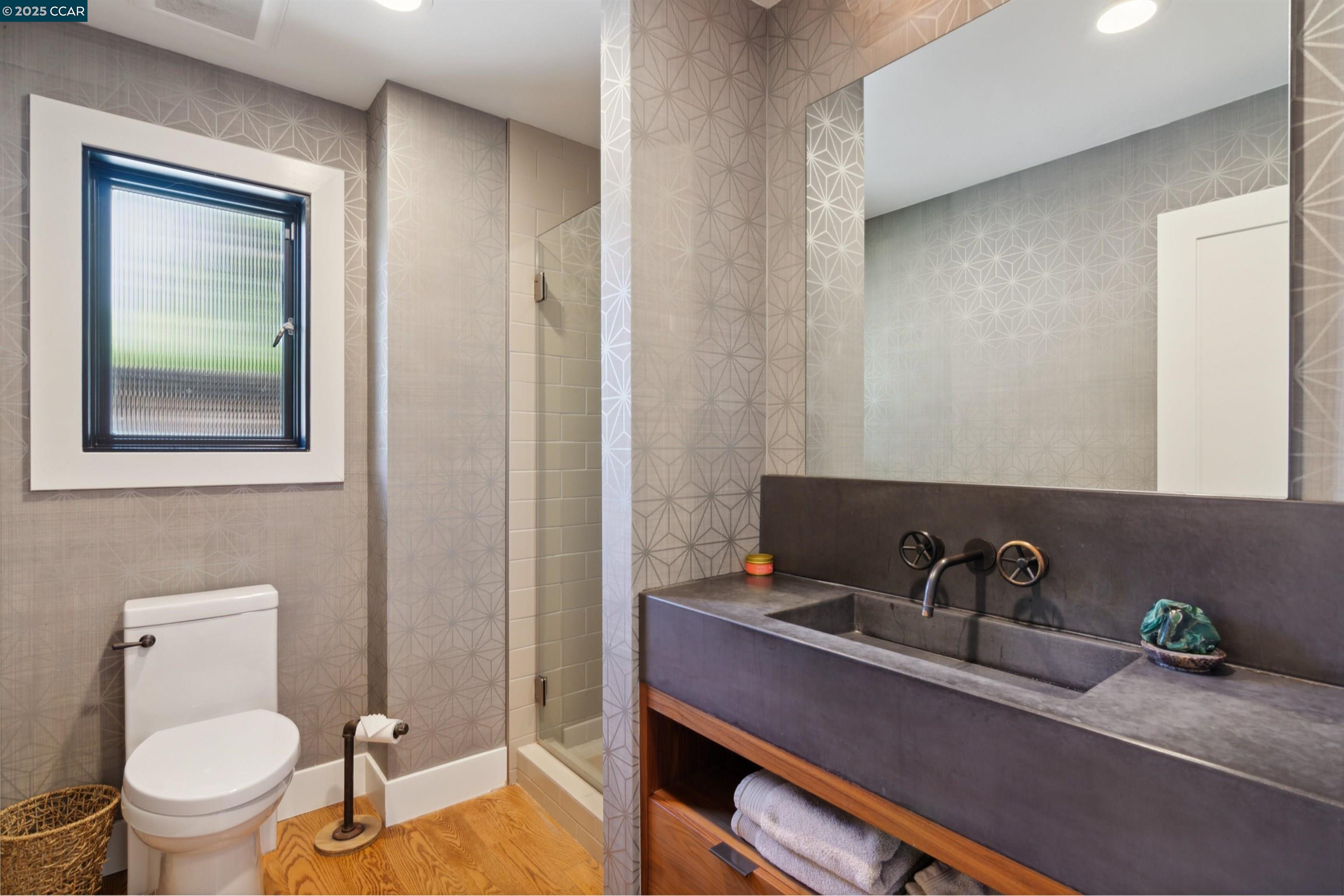 20 Mira Loma Rd, Orinda, California 94563, 3 Bedrooms Bedrooms, 8 Rooms Rooms,3 BathroomsBathrooms,Residential Lease,For Rent,20 Mira Loma Rd,41095229