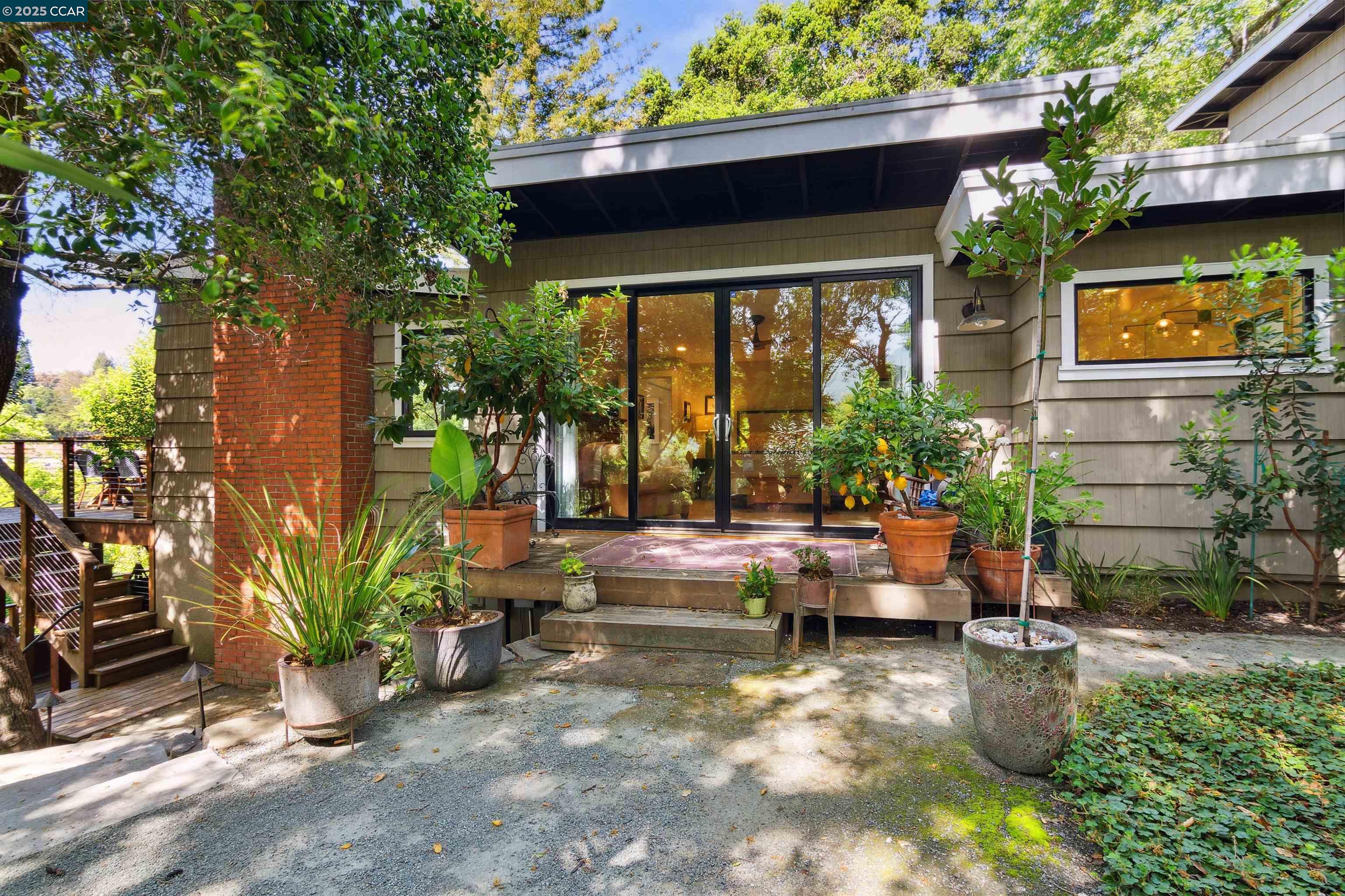 20 Mira Loma Rd, Orinda, California 94563, 3 Bedrooms Bedrooms, 8 Rooms Rooms,3 BathroomsBathrooms,Residential Lease,For Rent,20 Mira Loma Rd,41095229