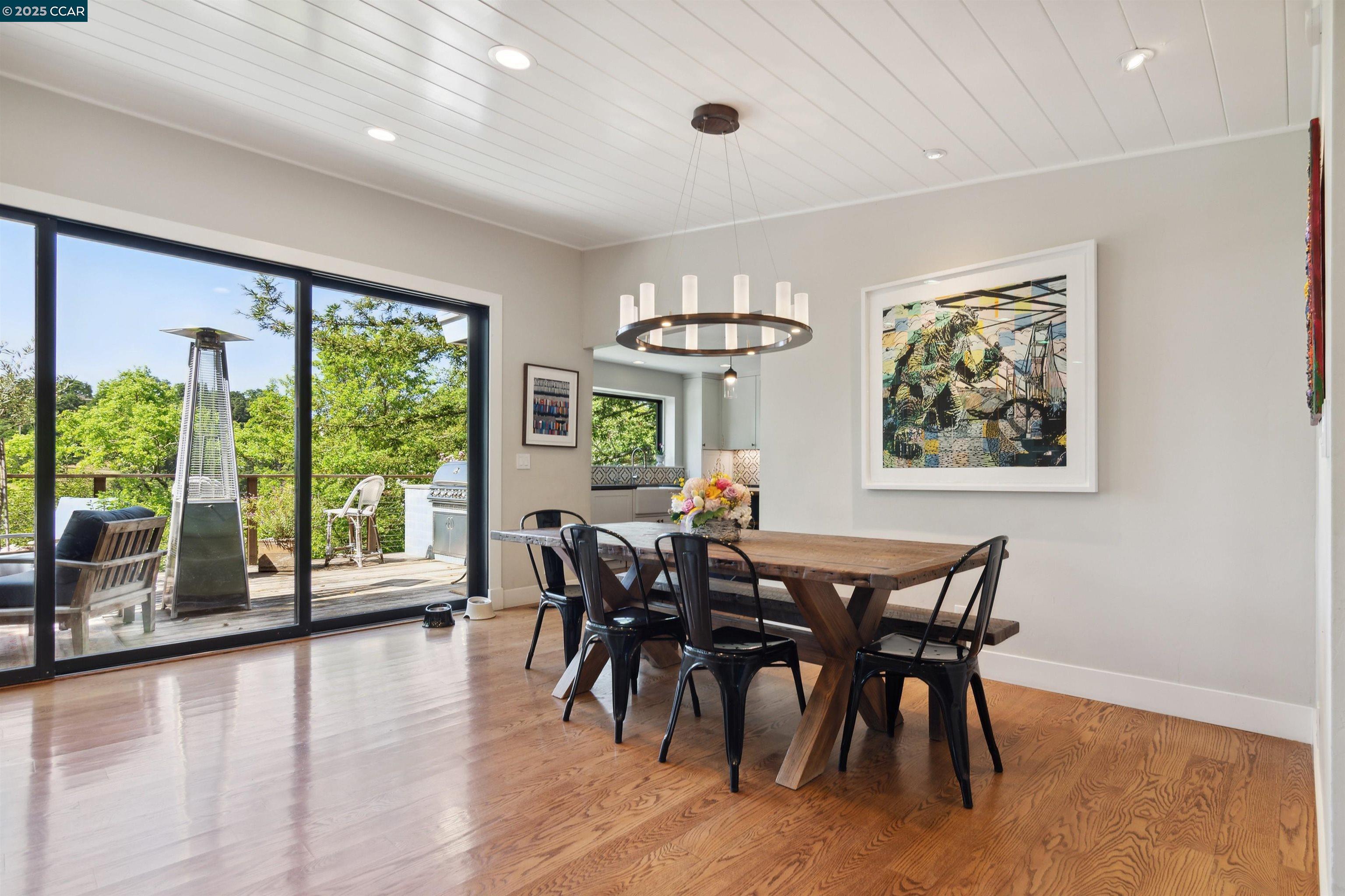 20 Mira Loma Rd, Orinda, California 94563, 3 Bedrooms Bedrooms, 8 Rooms Rooms,3 BathroomsBathrooms,Residential Lease,For Rent,20 Mira Loma Rd,41095229