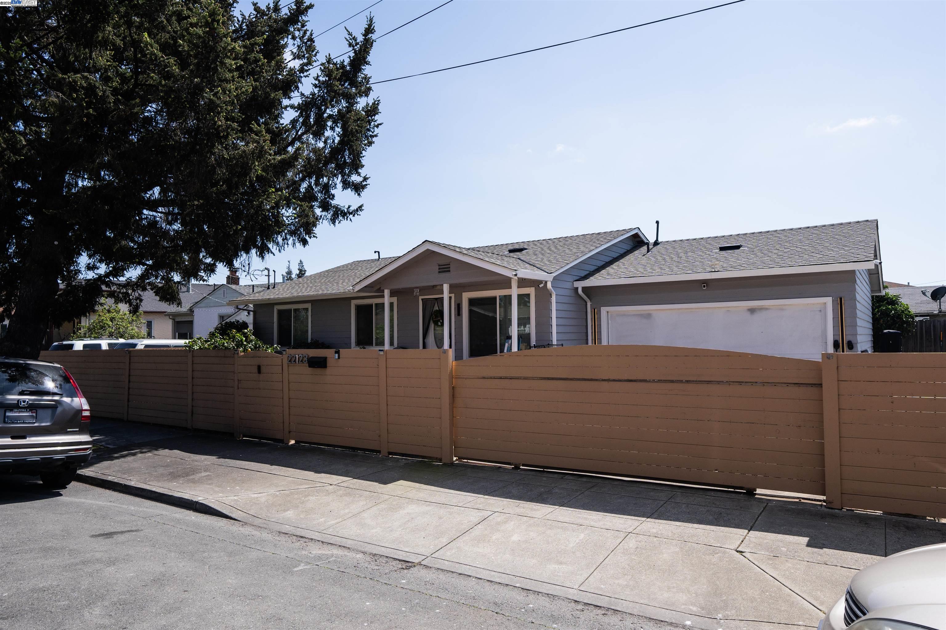 Detail Gallery Image 3 of 8 For 22123 Peralta St, Hayward,  CA 94541 - – Beds | – Baths