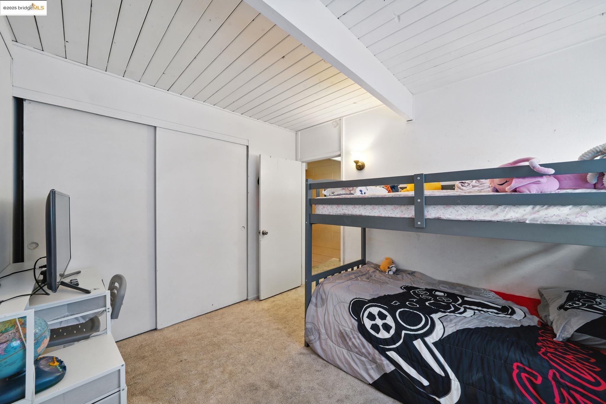 27505 Tampa Avenue # 16, Hayward, California 94544, 2 Bedrooms Bedrooms, 4 Rooms Rooms,1 BathroomBathrooms,Residential Lease,For Rent,27505 Tampa Avenue # 16,41095238