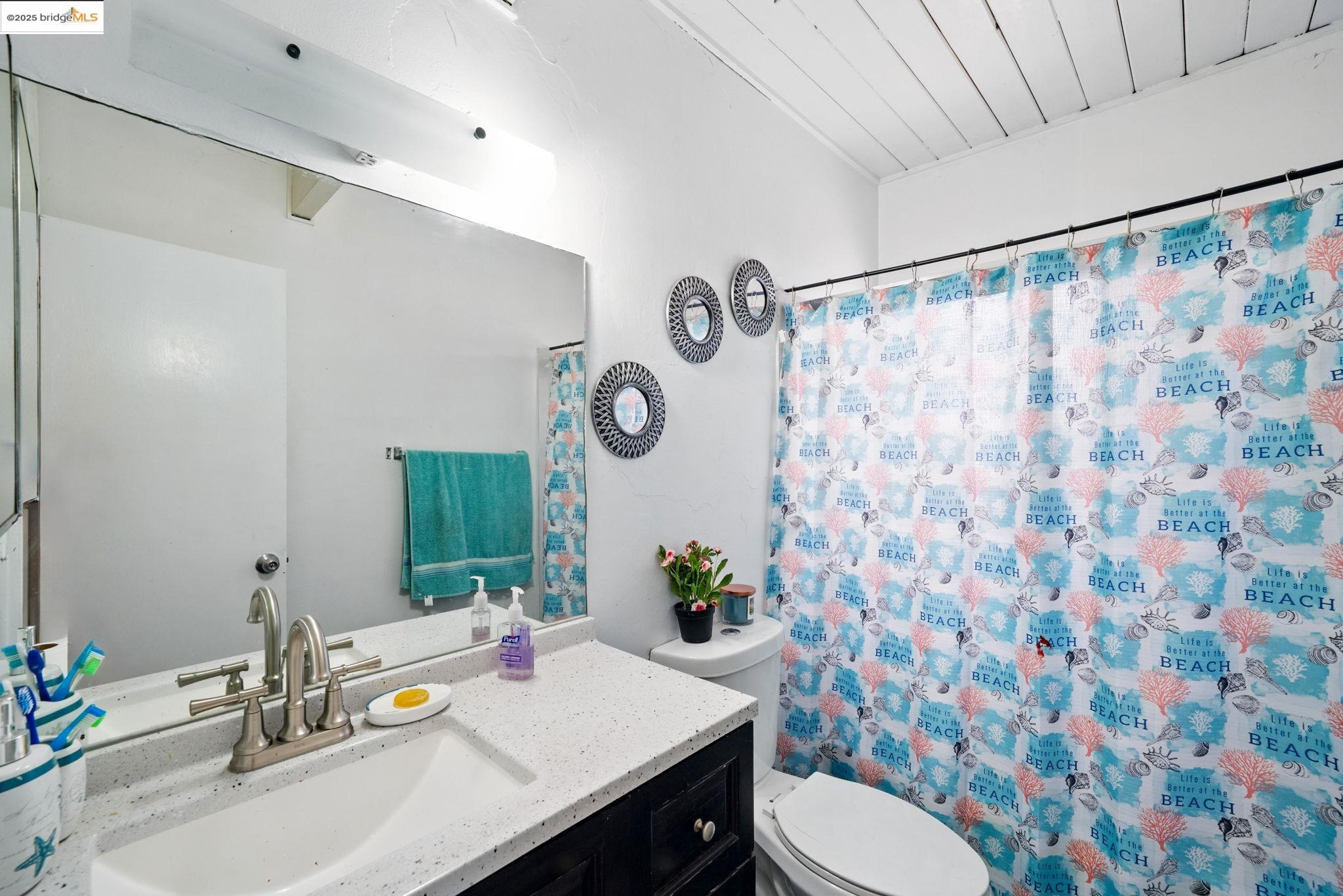 27505 Tampa Avenue # 16, Hayward, California 94544, 2 Bedrooms Bedrooms, 4 Rooms Rooms,1 BathroomBathrooms,Residential Lease,For Rent,27505 Tampa Avenue # 16,41095238