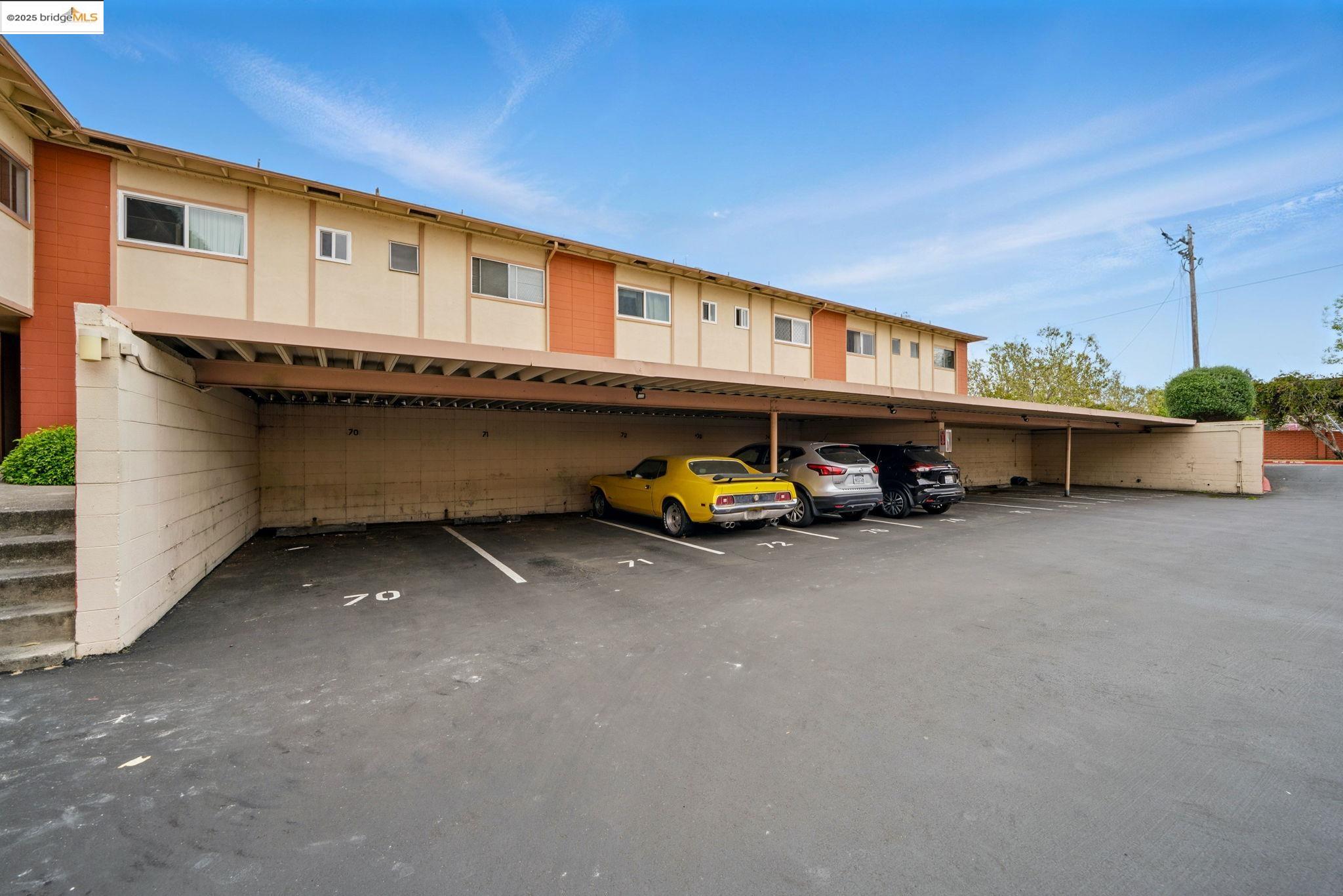 27505 Tampa Avenue # 16, Hayward, California 94544, 2 Bedrooms Bedrooms, 4 Rooms Rooms,1 BathroomBathrooms,Residential Lease,For Rent,27505 Tampa Avenue # 16,41095238