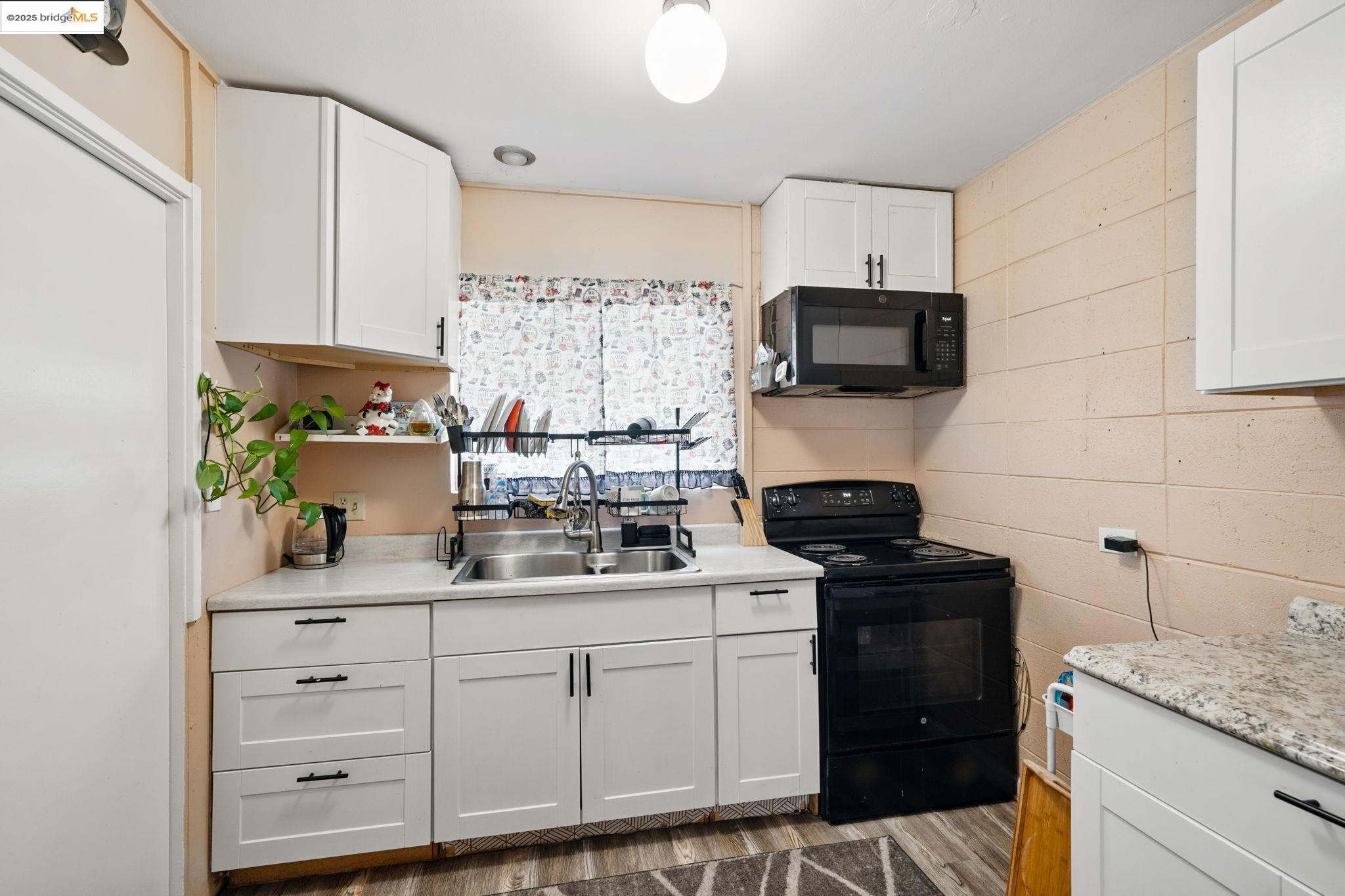 27505 Tampa Avenue # 16, Hayward, California 94544, 2 Bedrooms Bedrooms, 4 Rooms Rooms,1 BathroomBathrooms,Residential Lease,For Rent,27505 Tampa Avenue # 16,41095238