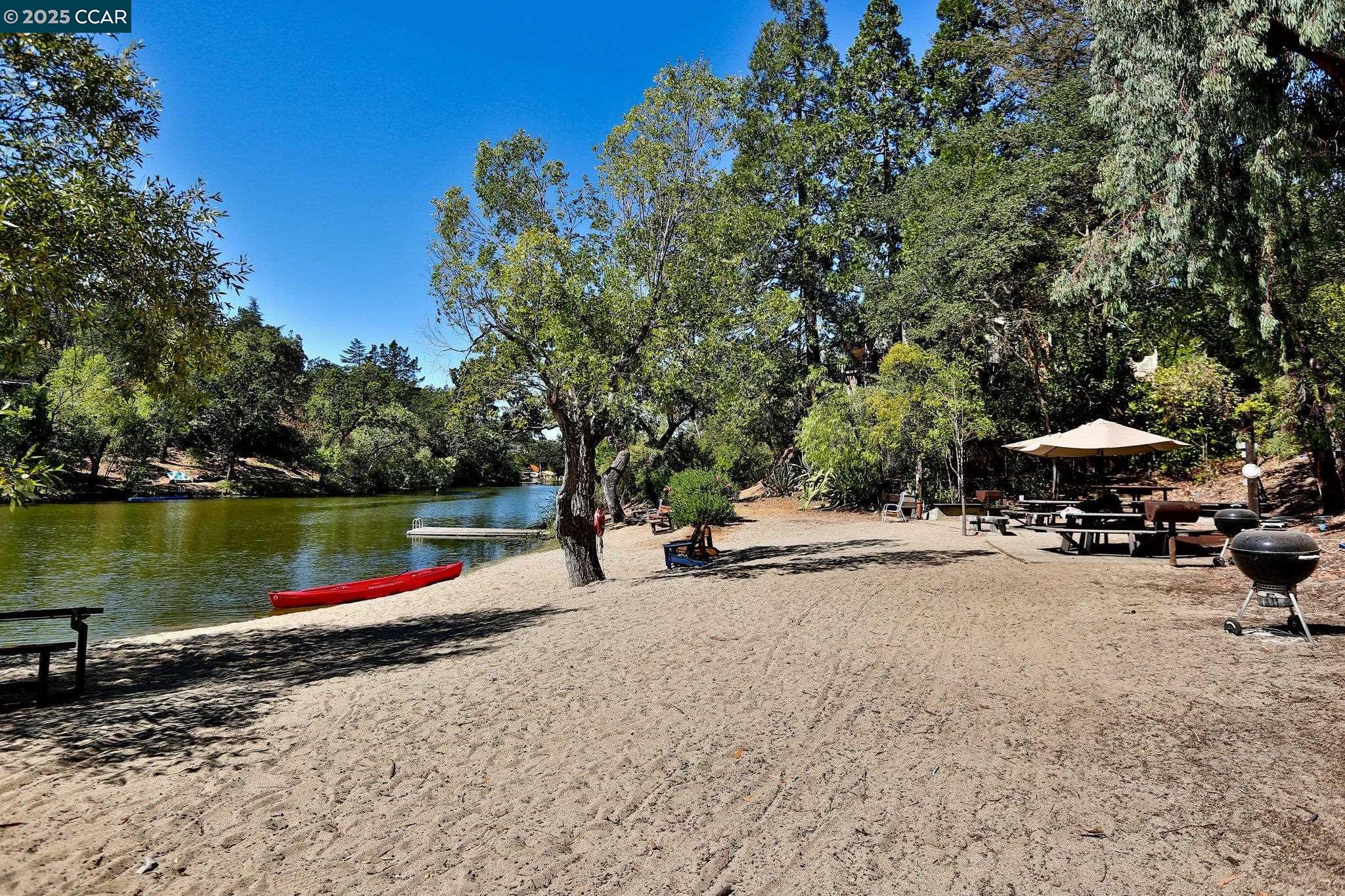 Detail Gallery Image 37 of 45 For 241 Lombardi Cir, Walnut Creek,  CA 94598 - 3 Beds | 2 Baths