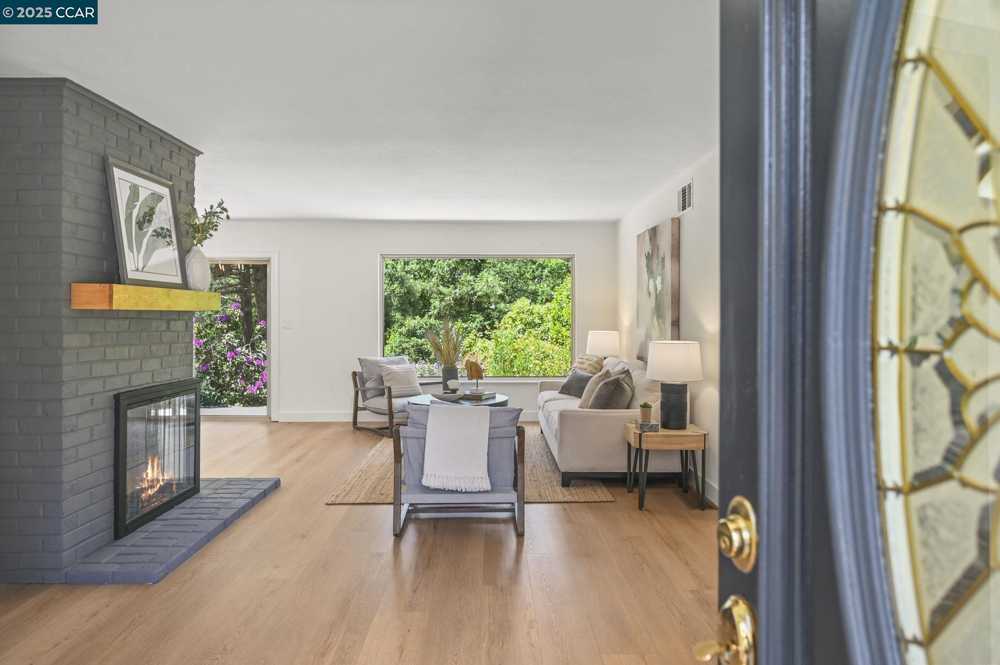 Detail Gallery Image 6 of 45 For 241 Lombardi Cir, Walnut Creek,  CA 94598 - 3 Beds | 2 Baths