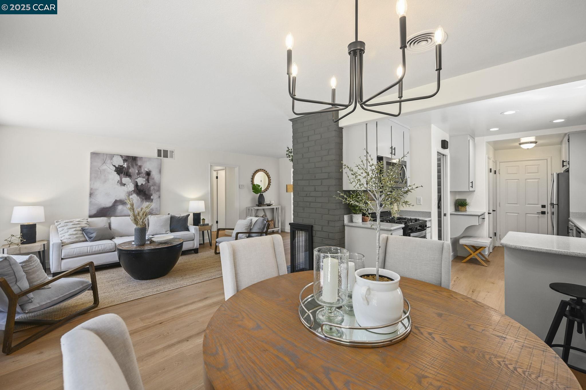 Detail Gallery Image 10 of 45 For 241 Lombardi Cir, Walnut Creek,  CA 94598 - 3 Beds | 2 Baths