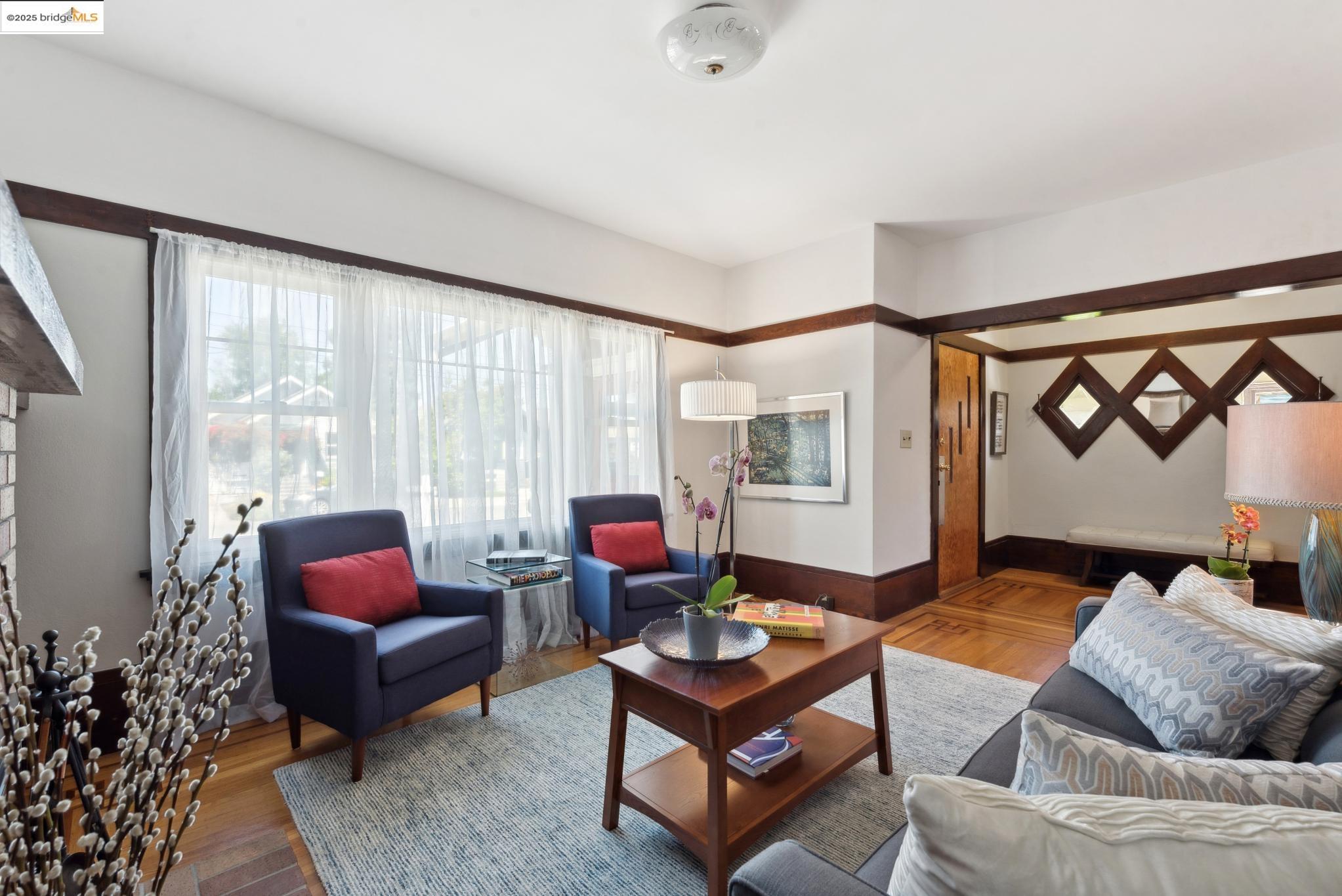 Detail Gallery Image 11 of 41 For 1820 Wood St, Alameda,  CA 94501 - 2 Beds | 1 Baths