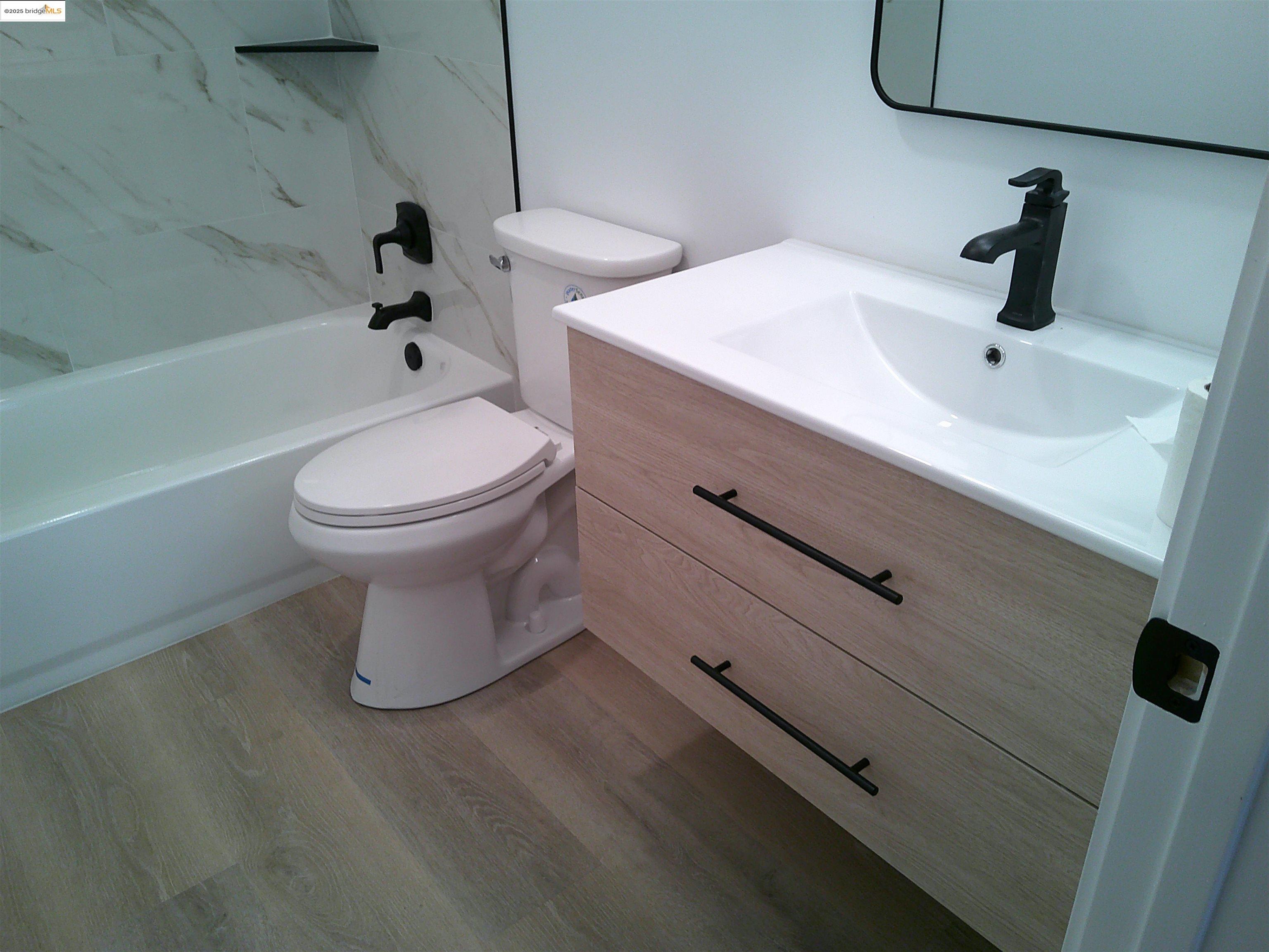 Detail Gallery Image 19 of 25 For 139 Heather Ave, Hercules,  CA 94547 - 3 Beds | 2 Baths
