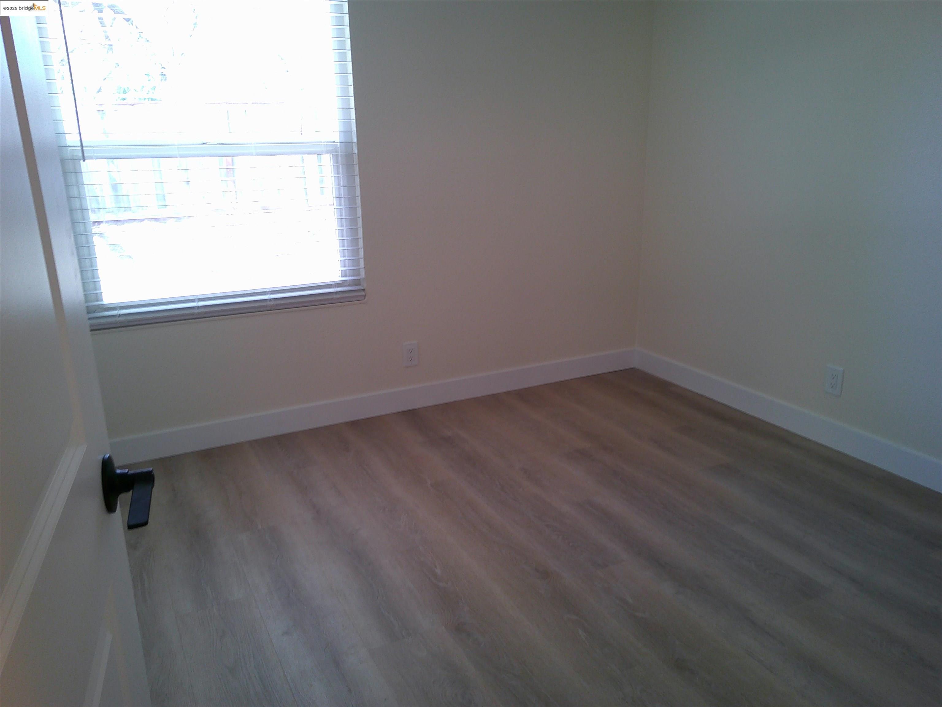 Detail Gallery Image 21 of 25 For 139 Heather Ave, Hercules,  CA 94547 - 3 Beds | 2 Baths