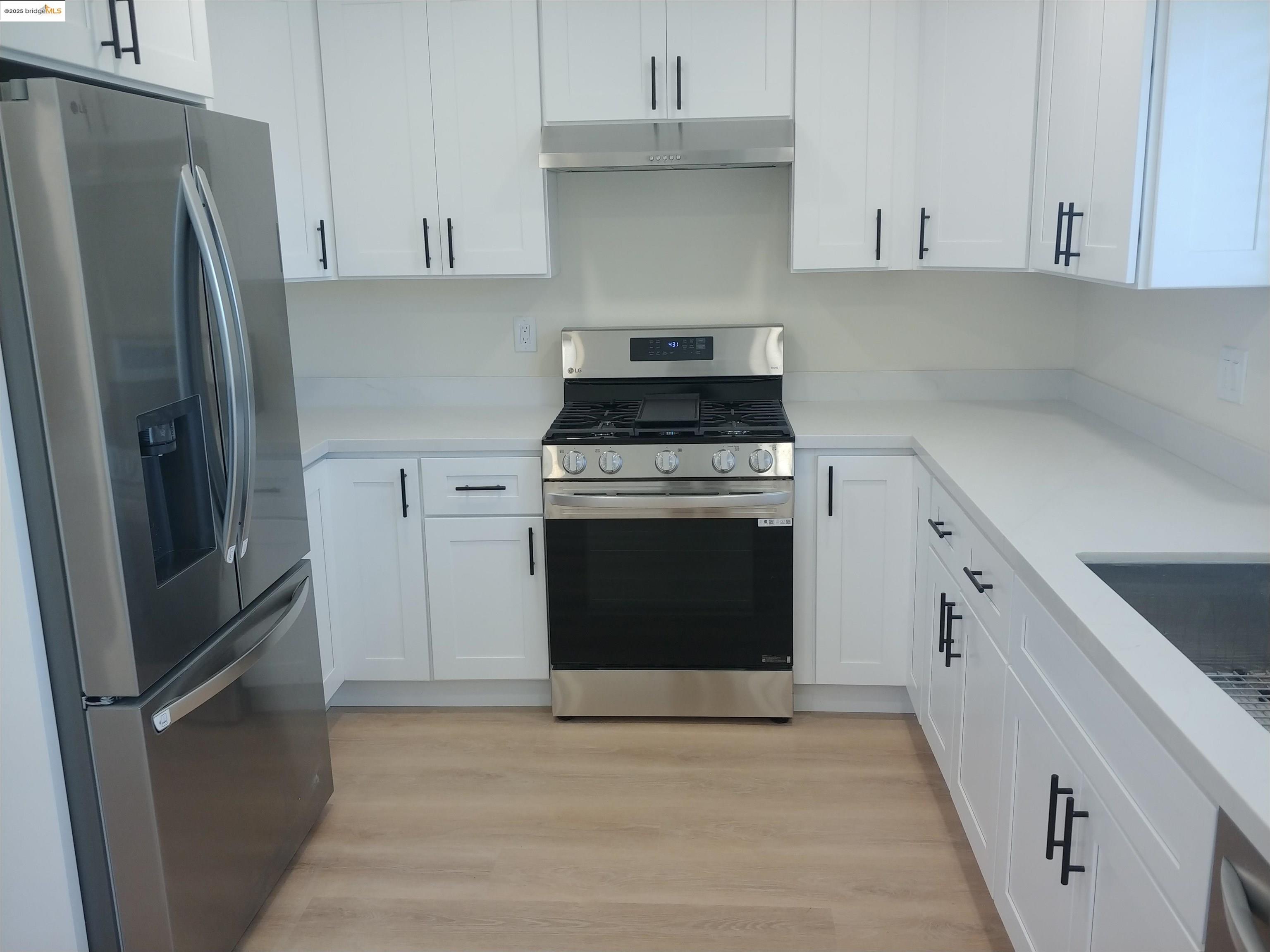 Detail Gallery Image 7 of 25 For 139 Heather Ave, Hercules,  CA 94547 - 3 Beds | 2 Baths