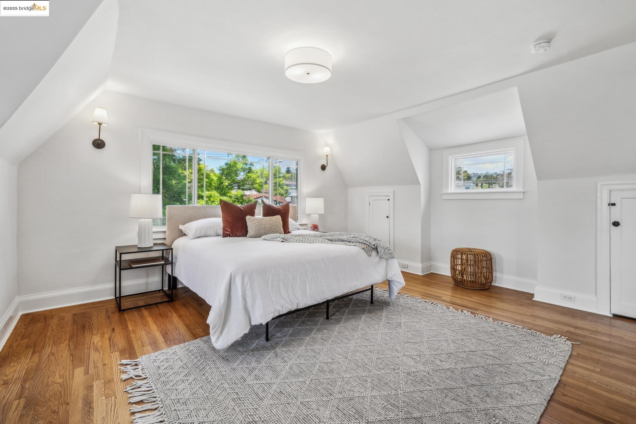 Detail Gallery Image 30 of 60 For 2956 55th Ave, Oakland,  CA 94605 - 3 Beds | 2 Baths