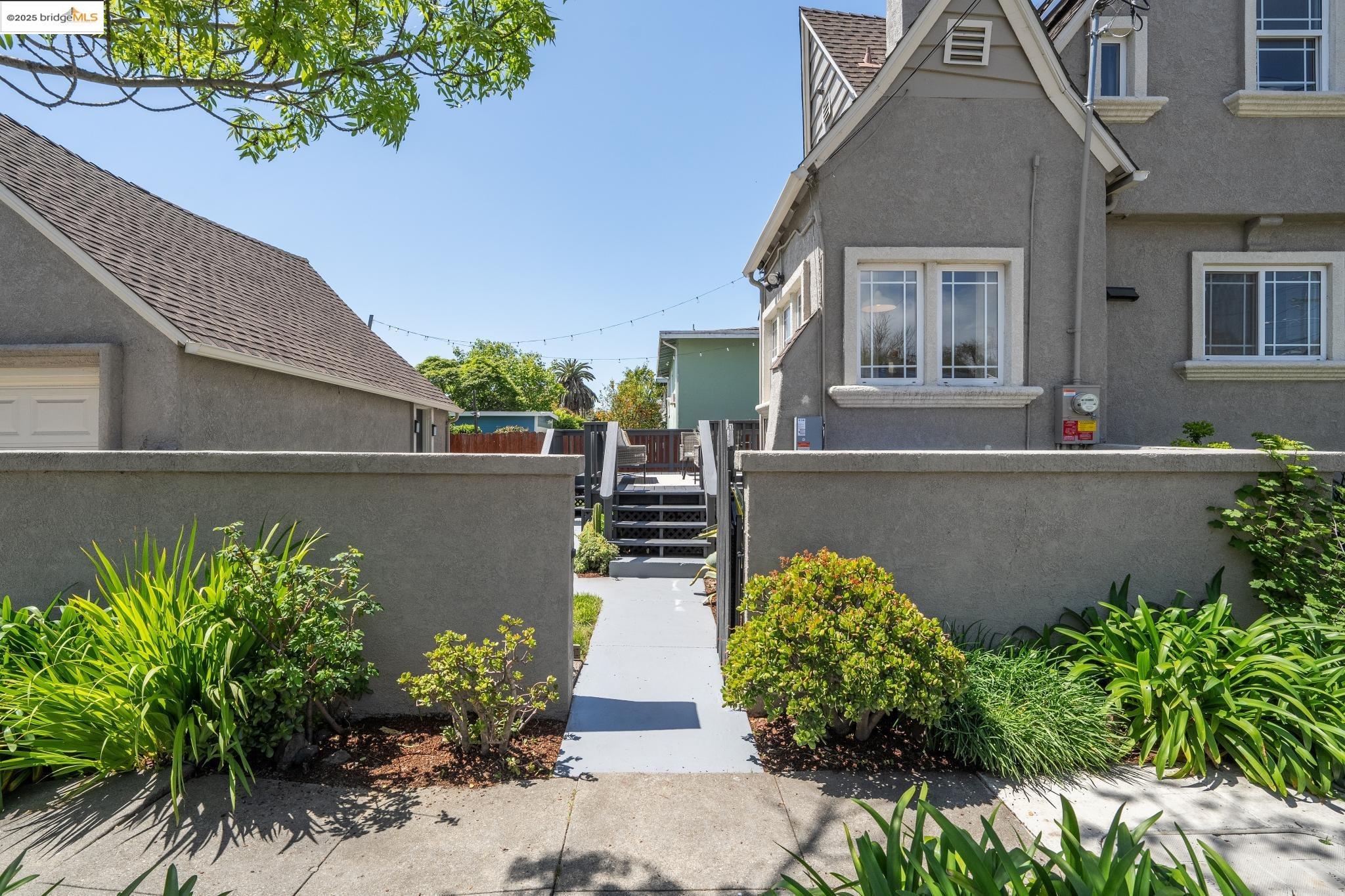 Detail Gallery Image 42 of 60 For 2956 55th Ave, Oakland,  CA 94605 - 3 Beds | 2 Baths