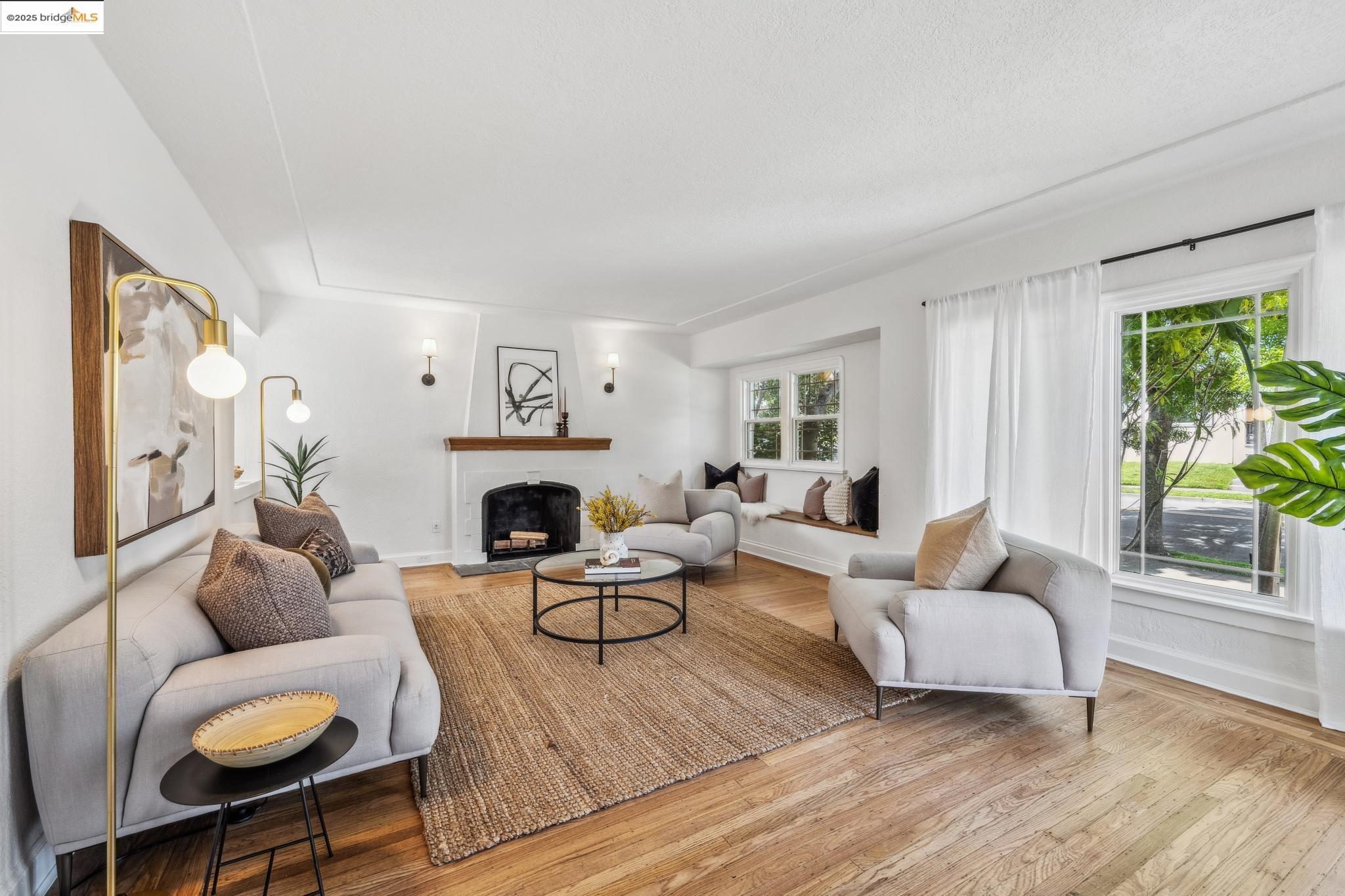 Detail Gallery Image 6 of 60 For 2956 55th Ave, Oakland,  CA 94605 - 3 Beds | 2 Baths