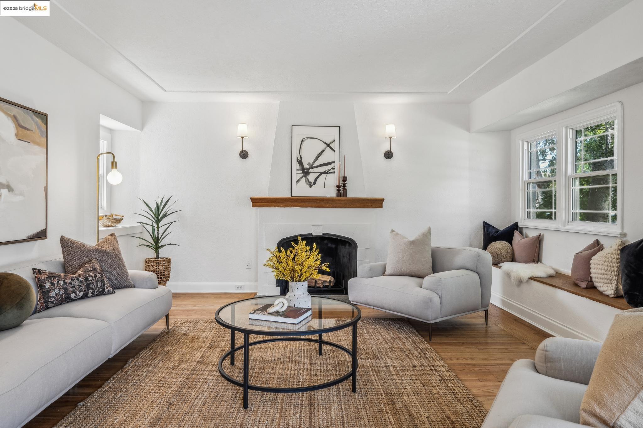 Detail Gallery Image 7 of 60 For 2956 55th Ave, Oakland,  CA 94605 - 3 Beds | 2 Baths