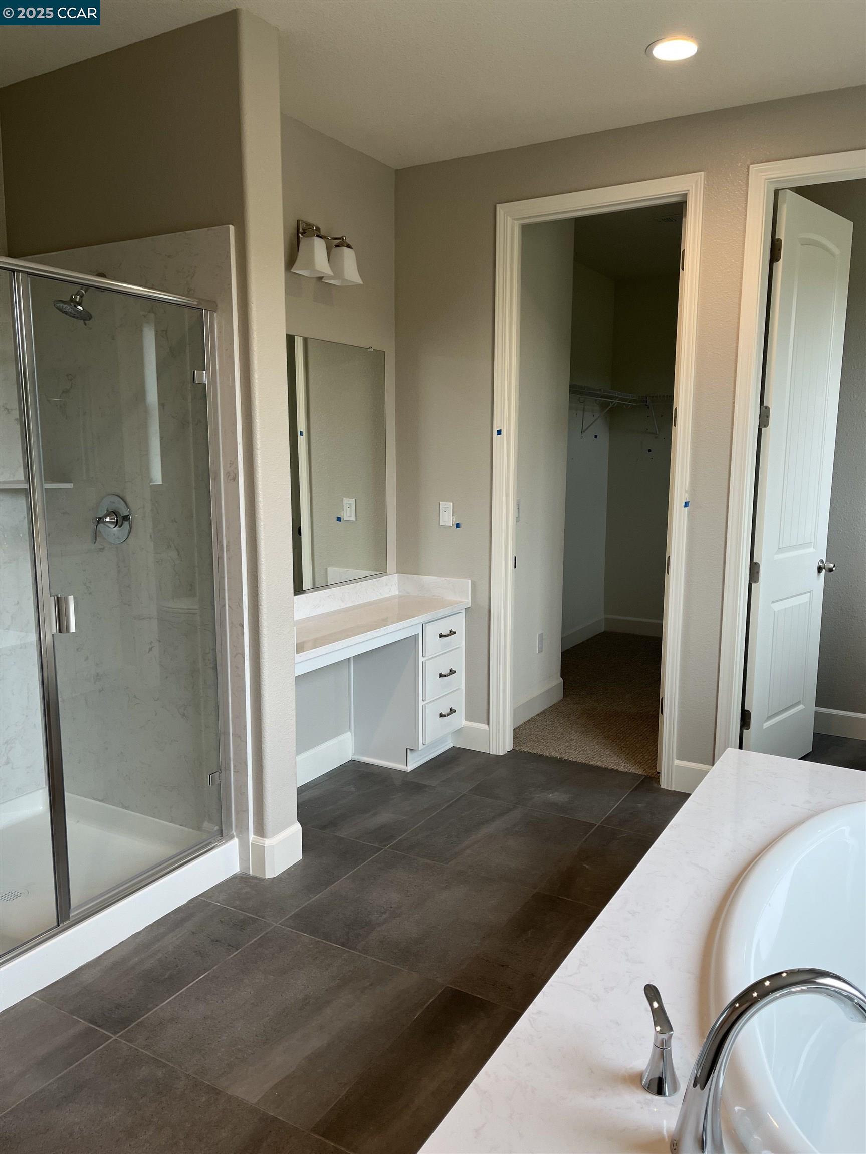 Detail Gallery Image 6 of 14 For 4736 Opus Circle, Fairfield,  CA 94534 - 4 Beds | 2/1 Baths