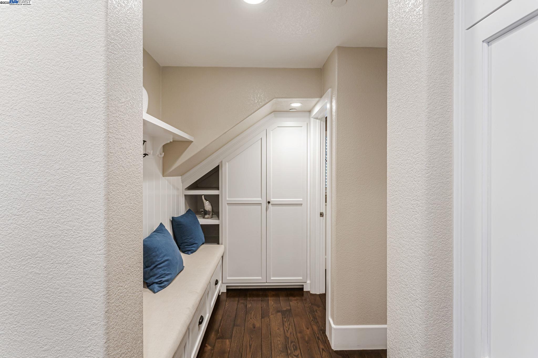 Detail Gallery Image 13 of 46 For 43150 Calle Familia, Fremont,  CA 94539 - 4 Beds | 3/1 Baths