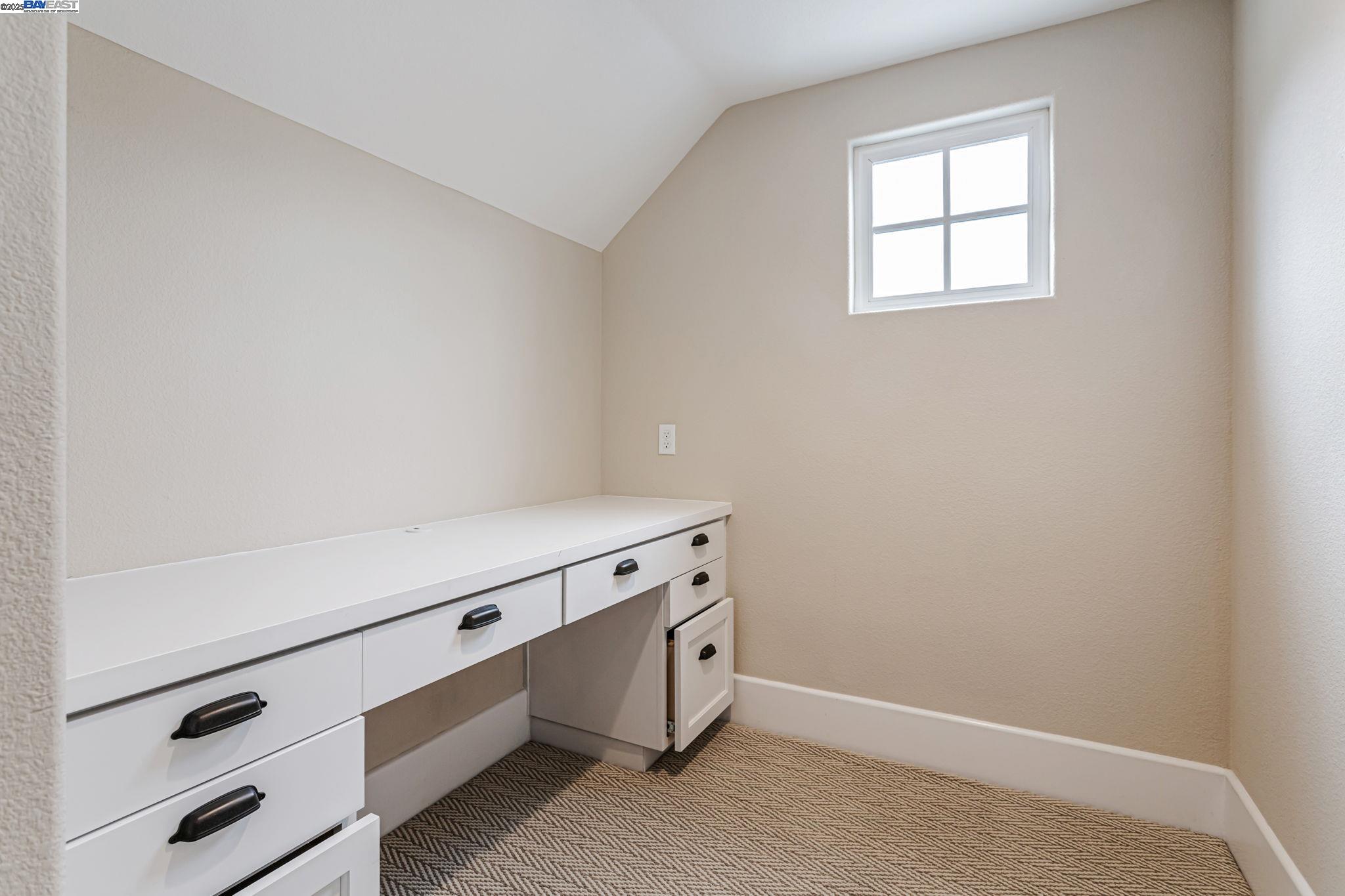 Detail Gallery Image 14 of 46 For 43150 Calle Familia, Fremont,  CA 94539 - 4 Beds | 3/1 Baths