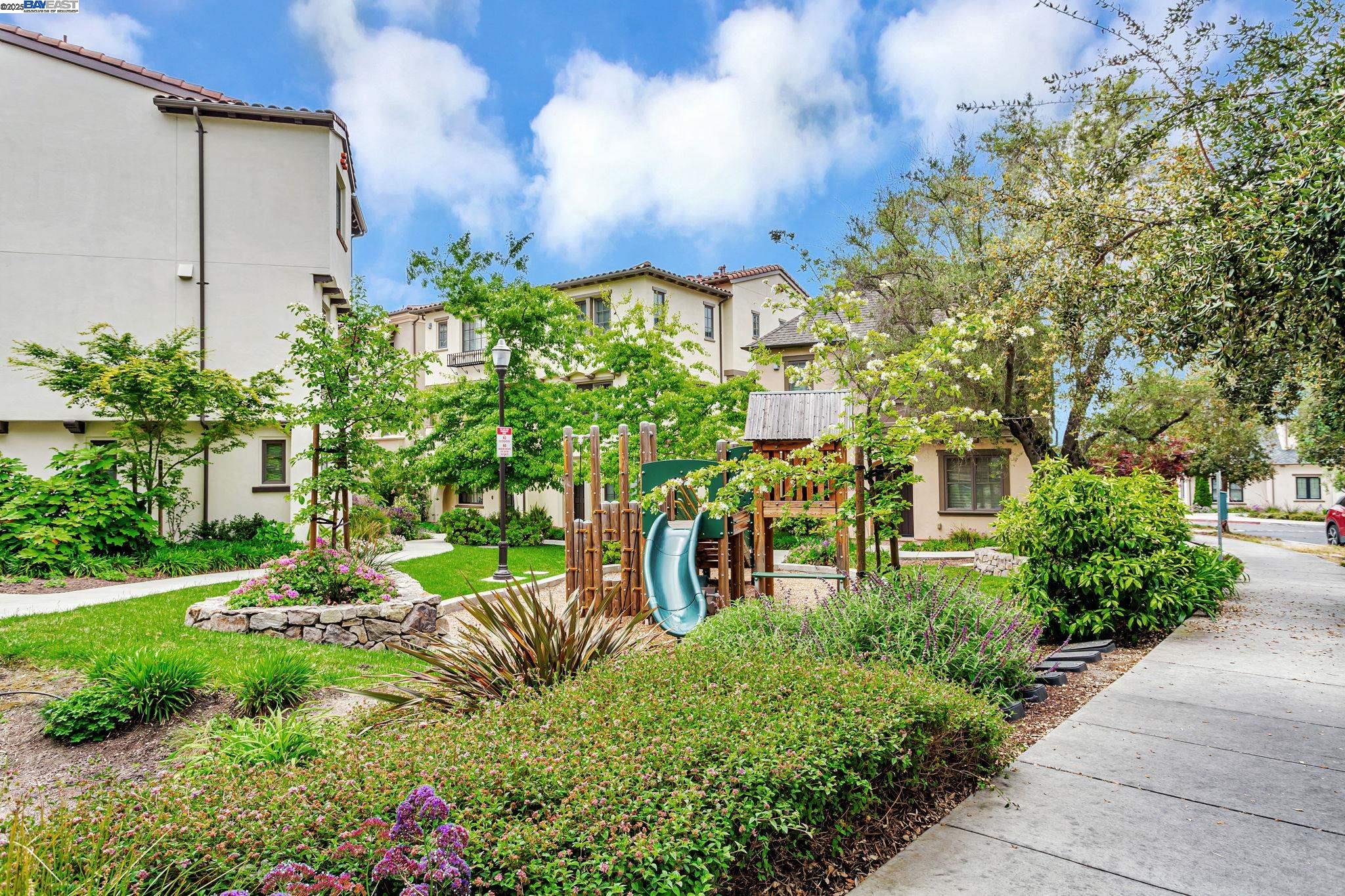 Detail Gallery Image 36 of 46 For 43150 Calle Familia, Fremont,  CA 94539 - 4 Beds | 3/1 Baths