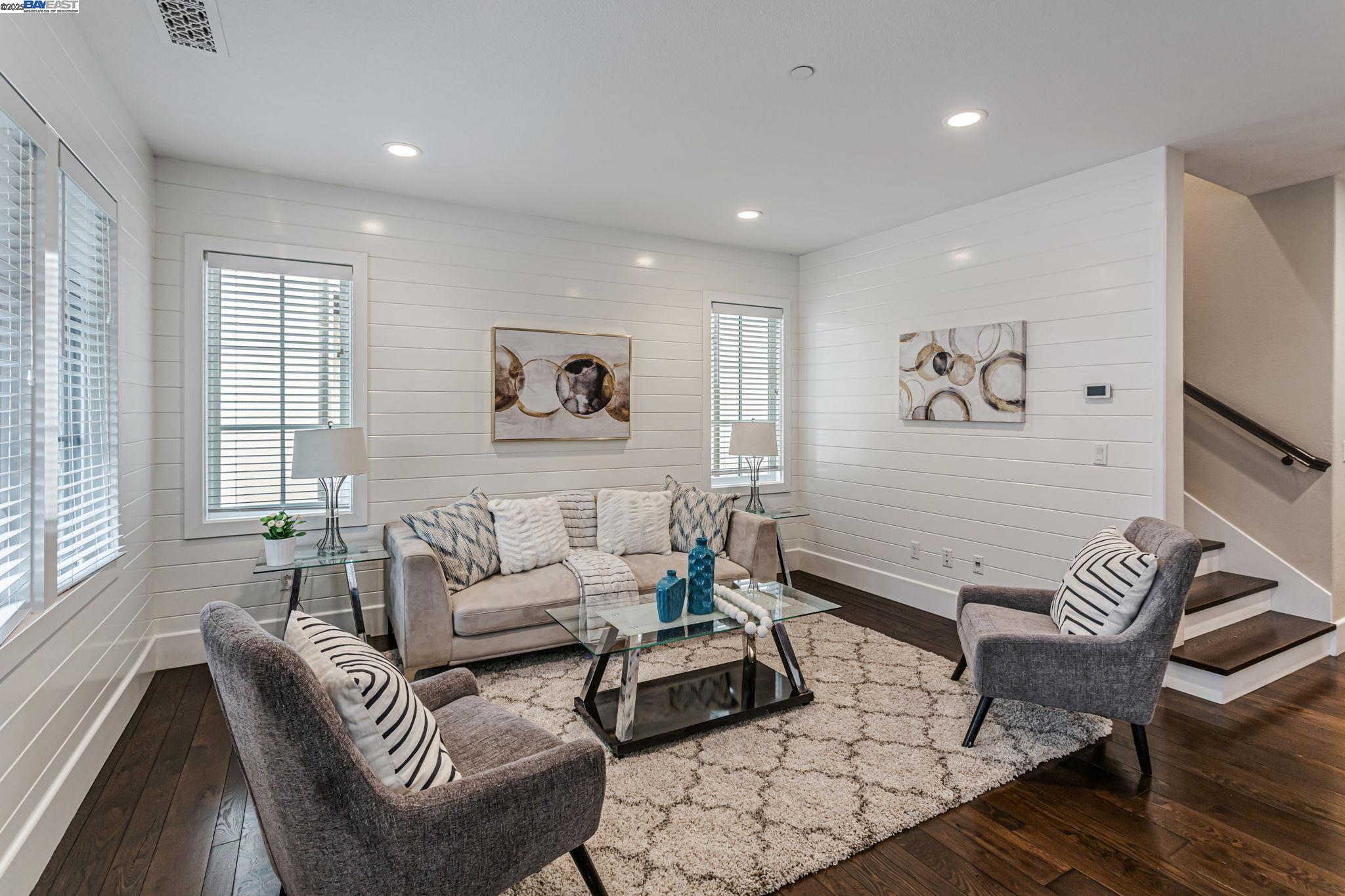 Detail Gallery Image 5 of 46 For 43150 Calle Familia, Fremont,  CA 94539 - 4 Beds | 3/1 Baths