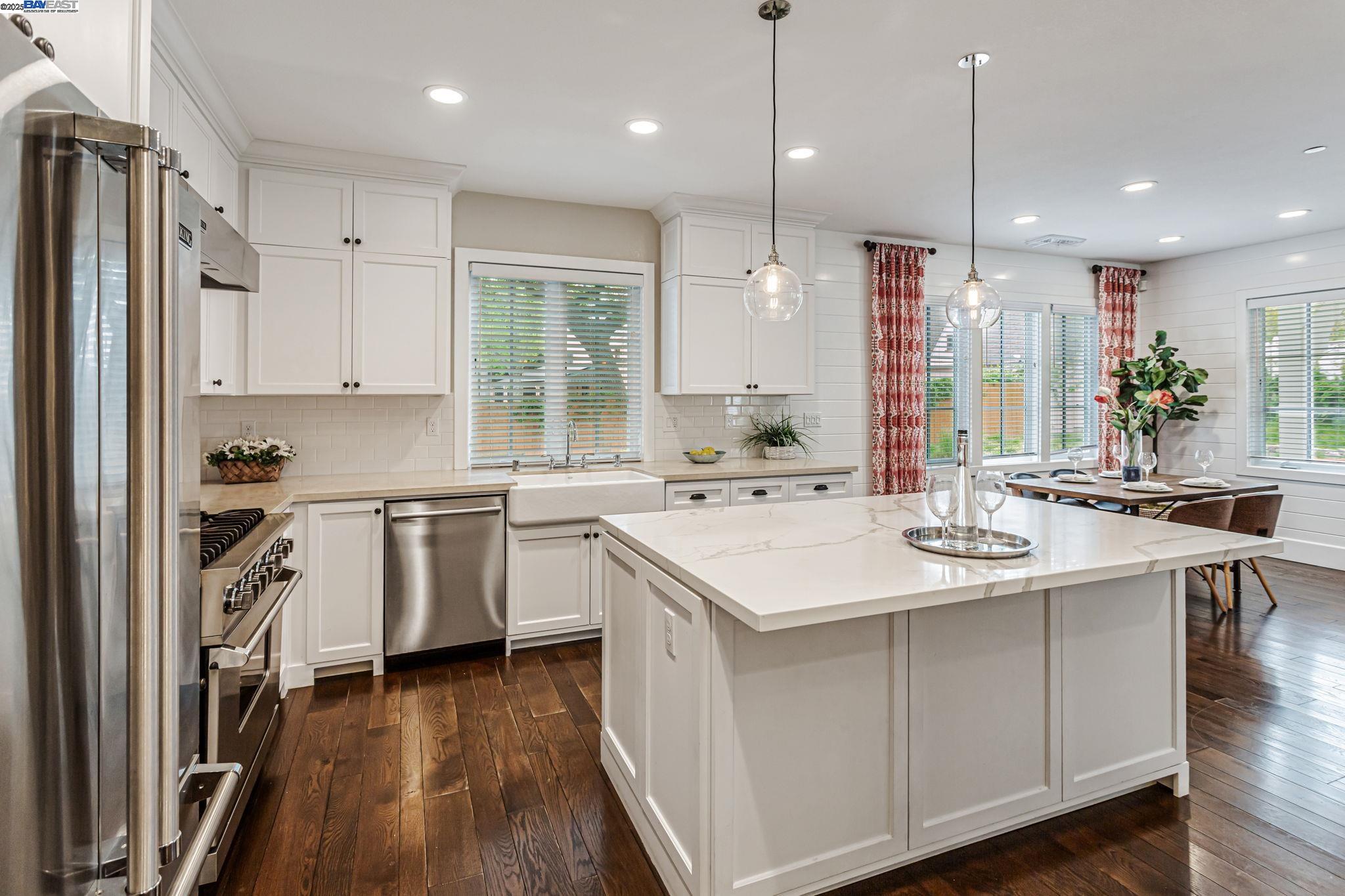 Detail Gallery Image 8 of 46 For 43150 Calle Familia, Fremont,  CA 94539 - 4 Beds | 3/1 Baths