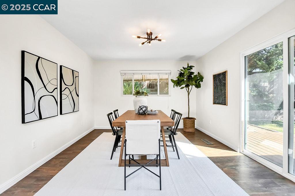 Detail Gallery Image 11 of 27 For 1155 Breckenridge Court, Martinez,  CA 94553-3501 - 3 Beds | 2 Baths