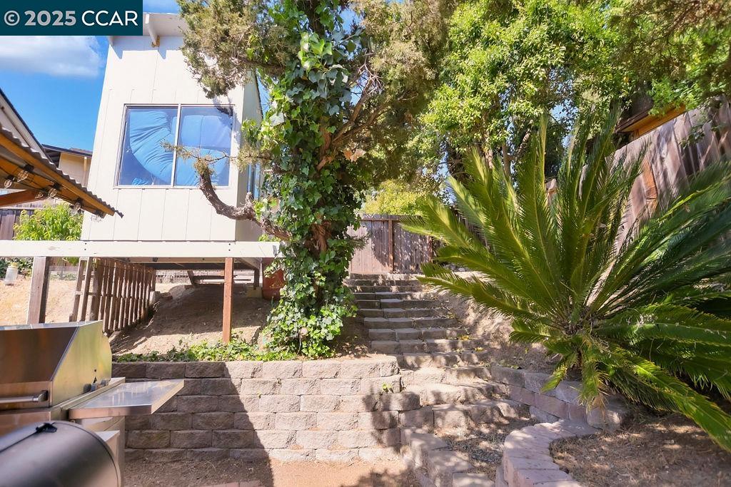 Detail Gallery Image 26 of 27 For 1155 Breckenridge Court, Martinez,  CA 94553-3501 - 3 Beds | 2 Baths