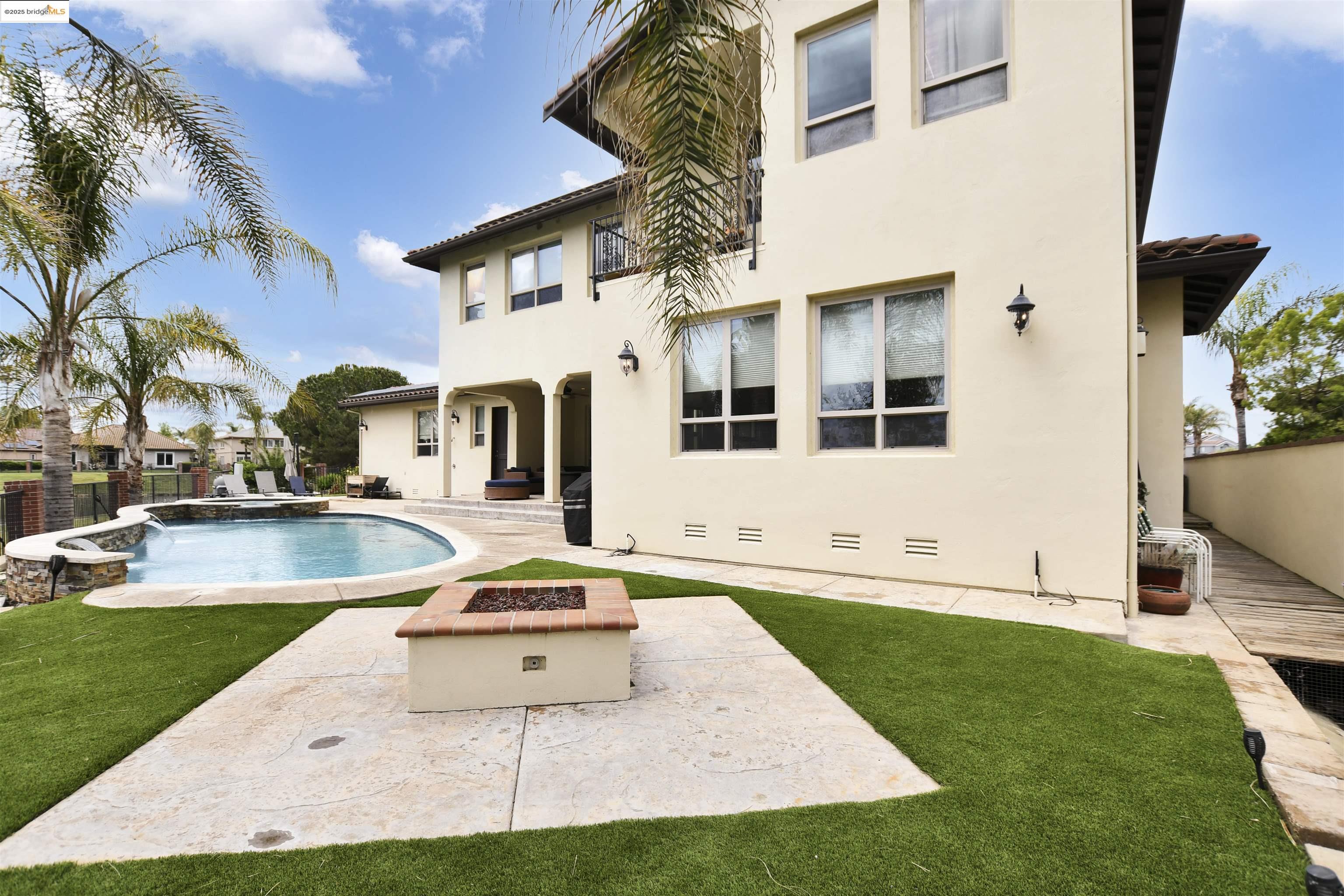 Detail Gallery Image 10 of 51 For 5560 Lanai Ct, Discovery Bay,  CA 94505 - 4 Beds | 2/1 Baths