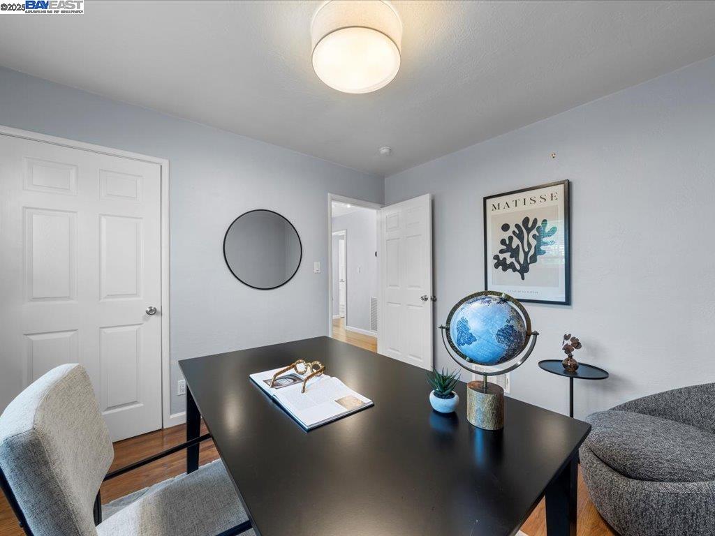 Detail Gallery Image 28 of 44 For 2457 San Carlos Ave, Castro Valley,  CA 94546 - 3 Beds | 2 Baths