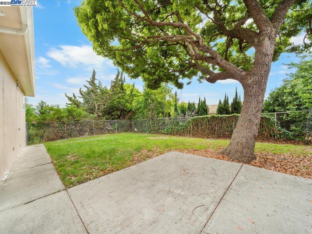 Detail Gallery Image 38 of 44 For 2457 San Carlos Ave, Castro Valley,  CA 94546 - 3 Beds | 2 Baths