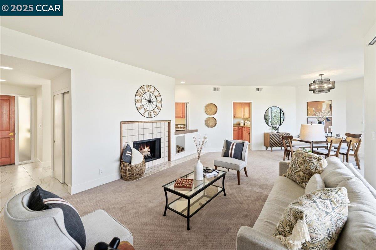 Detail Gallery Image 2 of 25 For 3711 Terra Granada 1b,  Walnut Creek,  CA 94595 - 2 Beds | 2 Baths