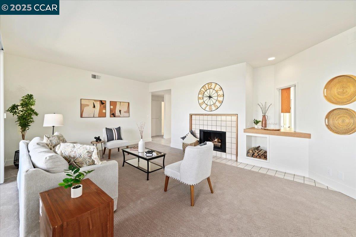 Detail Gallery Image 4 of 25 For 3711 Terra Granada 1b,  Walnut Creek,  CA 94595 - 2 Beds | 2 Baths