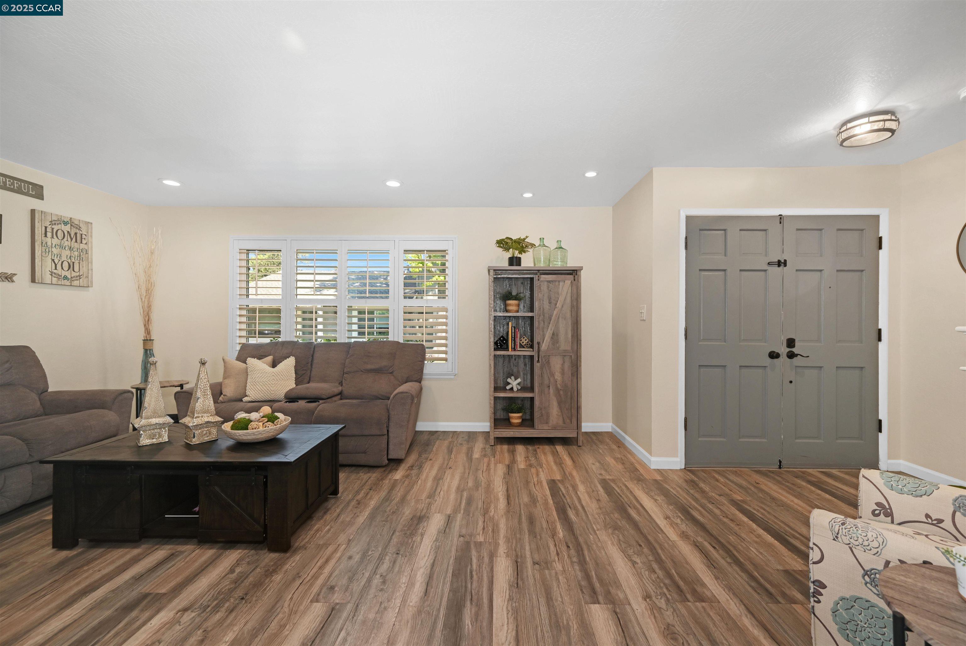 Photo #17: 41095275 Listing: Photo #17