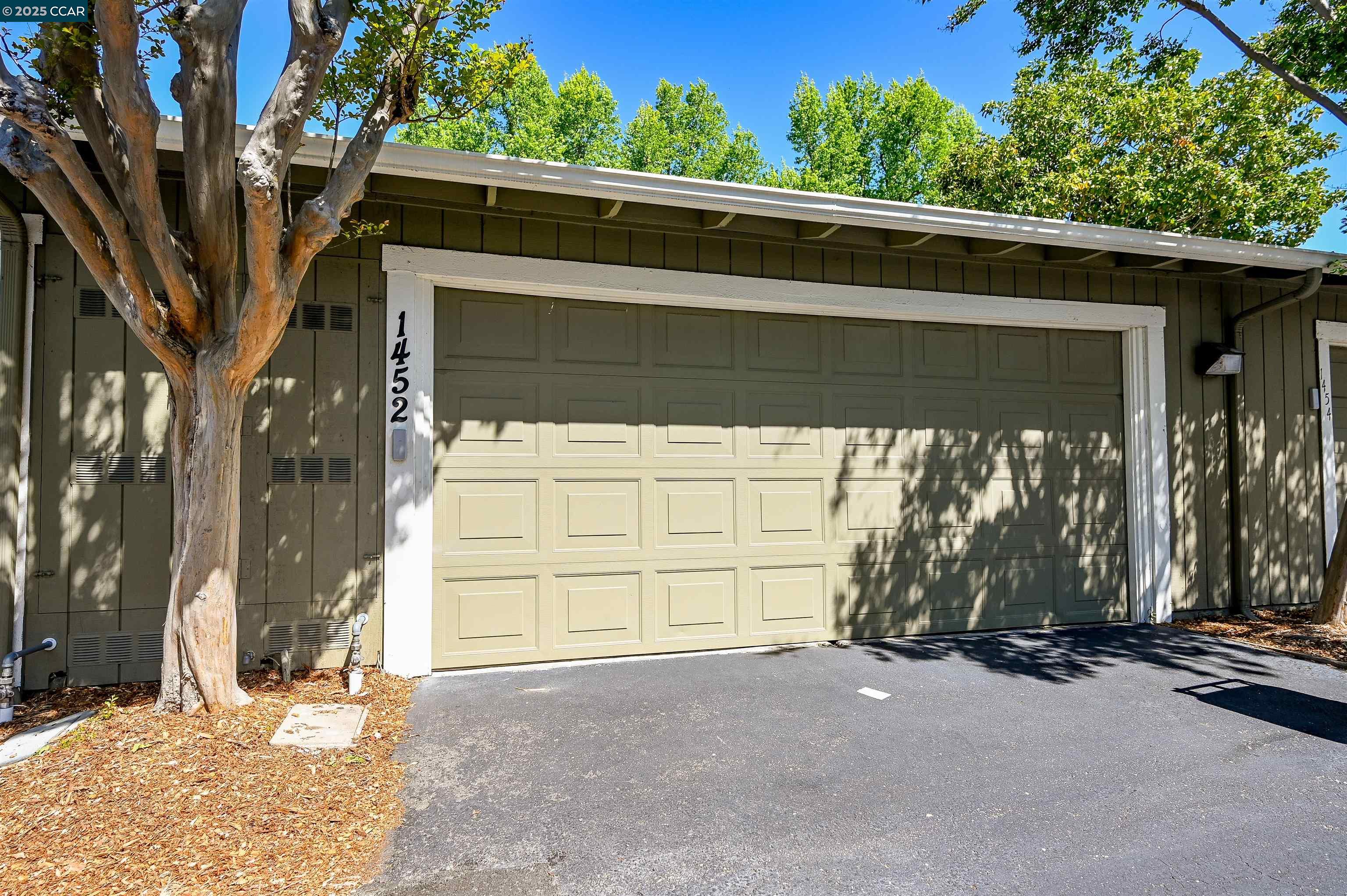 Photo #27: 41095275 Listing: Photo #27