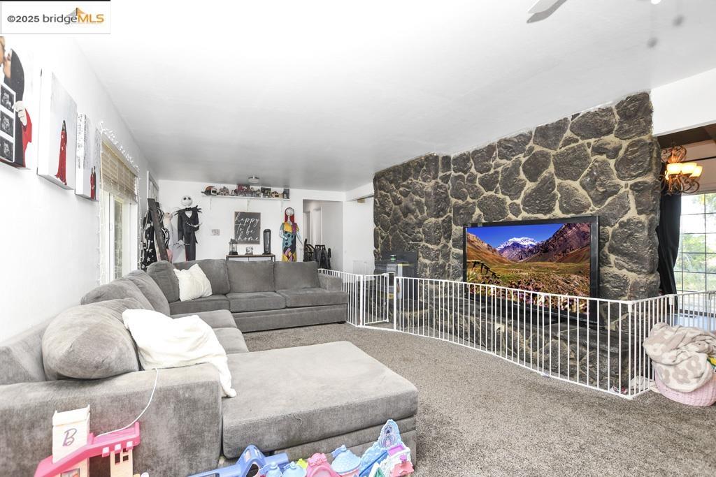 Detail Gallery Image 9 of 26 For 26893 Marsh Creek Rd, Brentwood,  CA 94513 - 3 Beds | 2 Baths