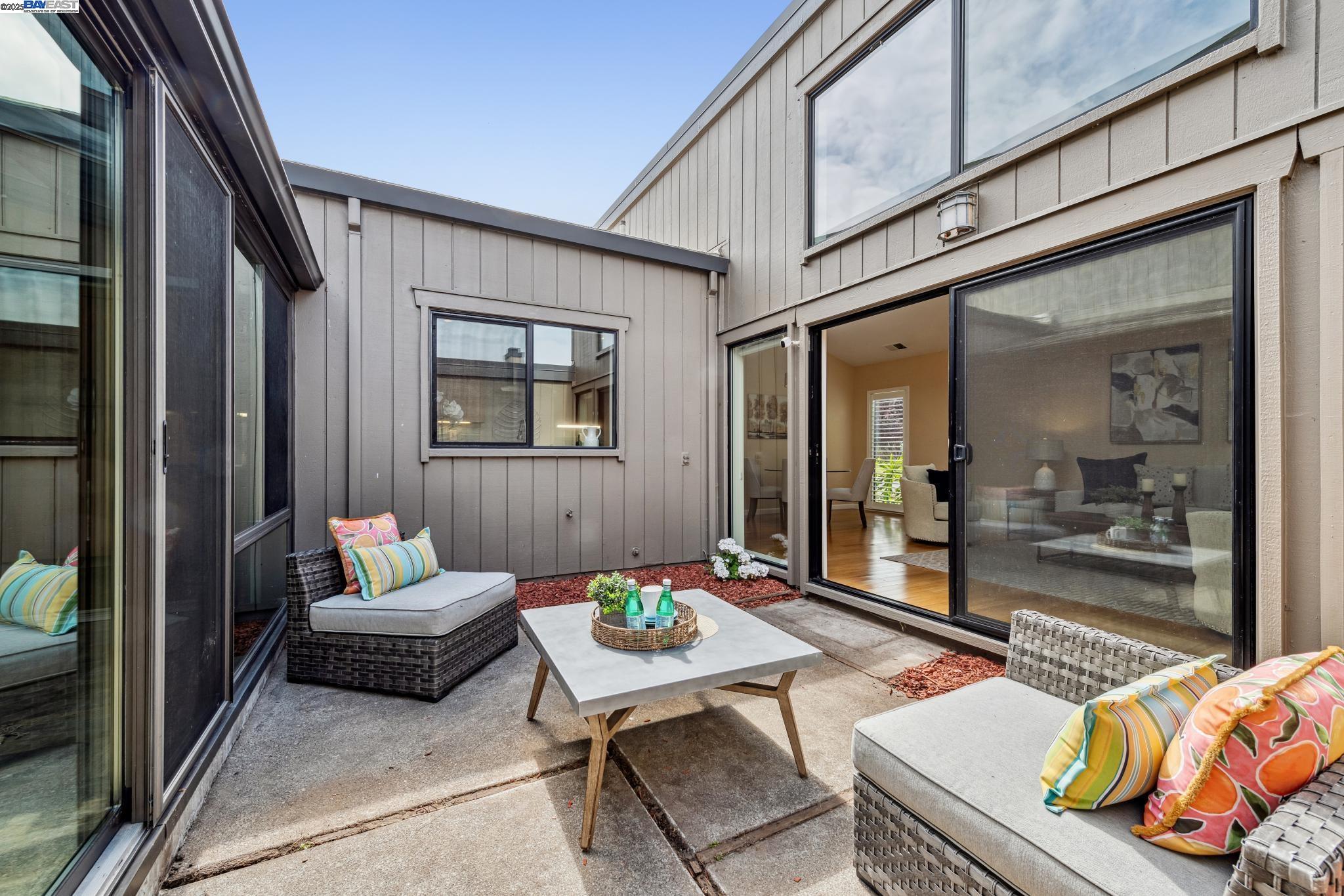 Detail Gallery Image 35 of 53 For 1083 Mangrove Ln, Alameda,  CA 94502 - 2 Beds | 2 Baths