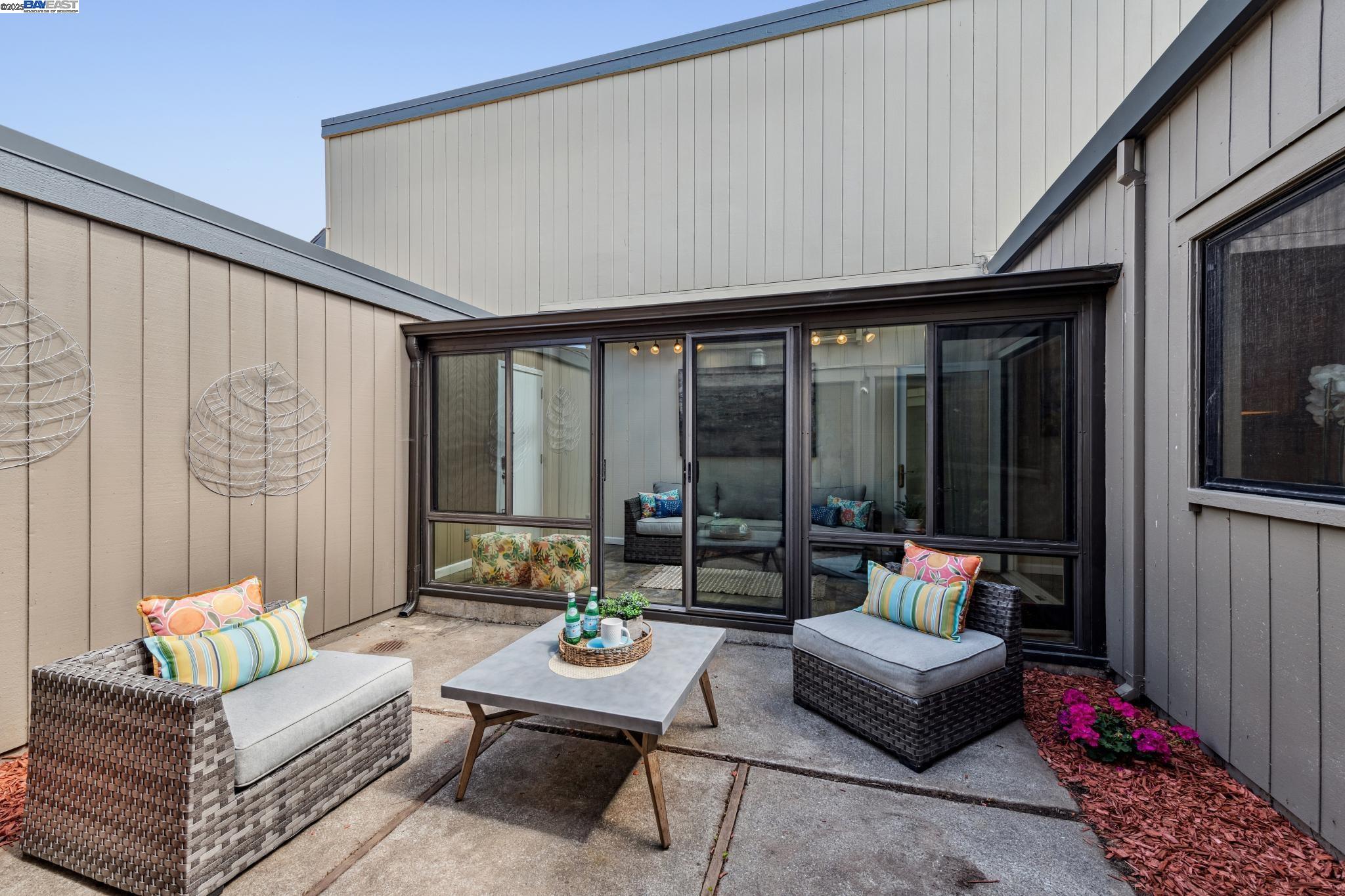 Detail Gallery Image 36 of 53 For 1083 Mangrove Ln, Alameda,  CA 94502 - 2 Beds | 2 Baths