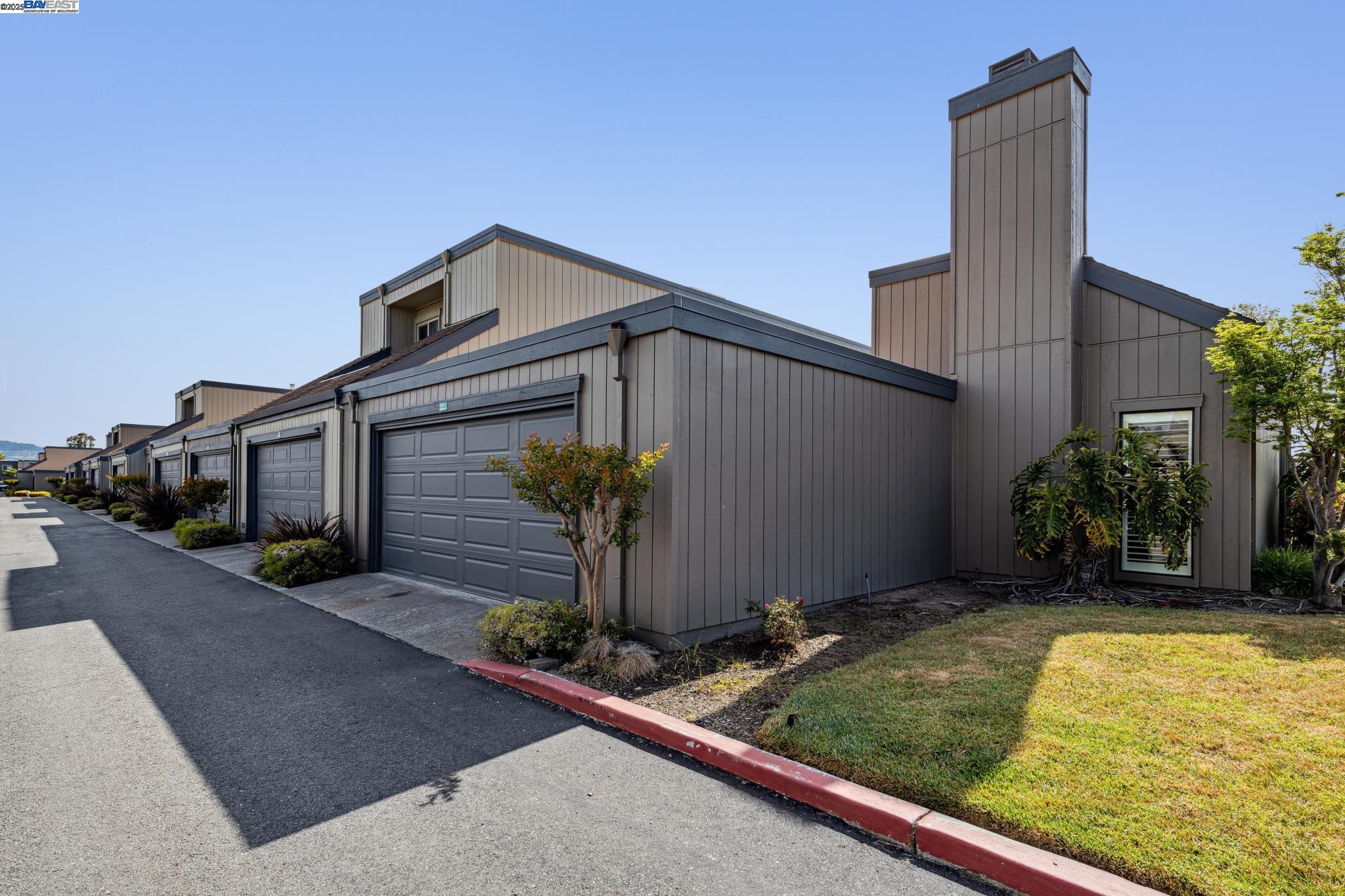 Detail Gallery Image 40 of 53 For 1083 Mangrove Ln, Alameda,  CA 94502 - 2 Beds | 2 Baths