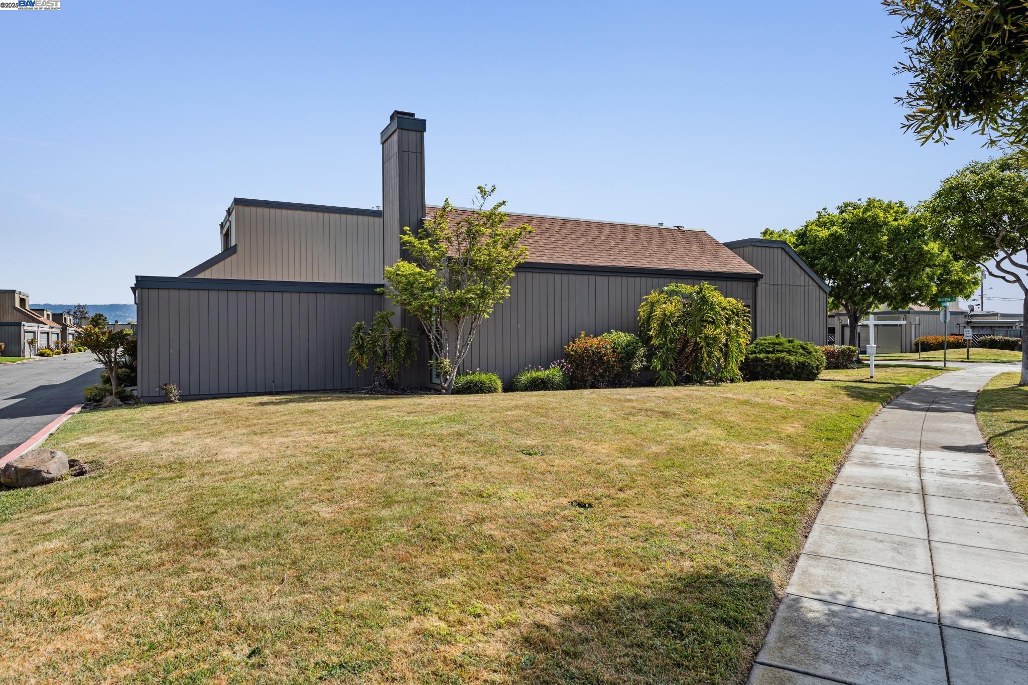 Detail Gallery Image 41 of 53 For 1083 Mangrove Ln, Alameda,  CA 94502 - 2 Beds | 2 Baths