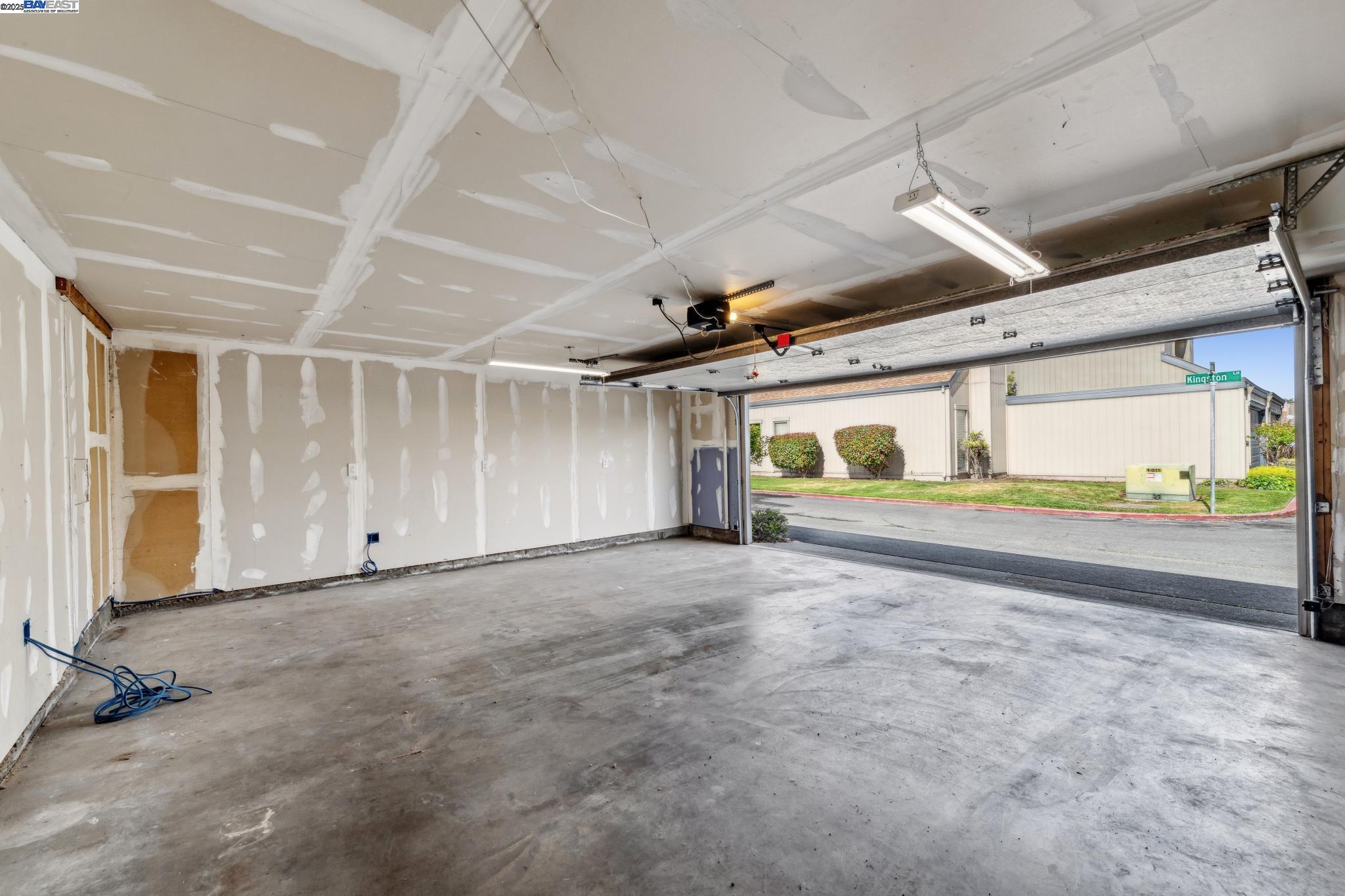 Detail Gallery Image 43 of 53 For 1083 Mangrove Ln, Alameda,  CA 94502 - 2 Beds | 2 Baths