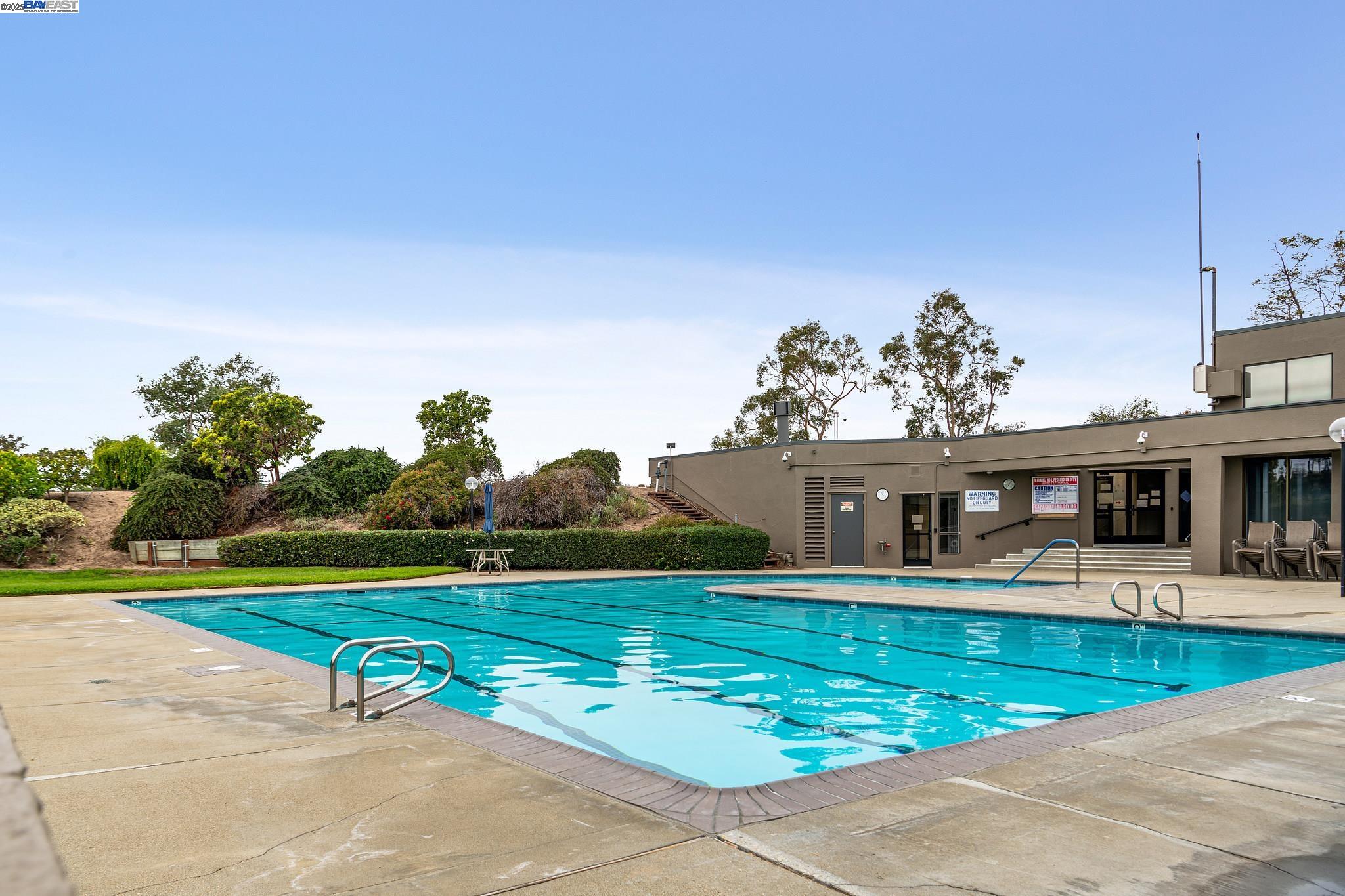 Detail Gallery Image 52 of 53 For 1083 Mangrove Ln, Alameda,  CA 94502 - 2 Beds | 2 Baths