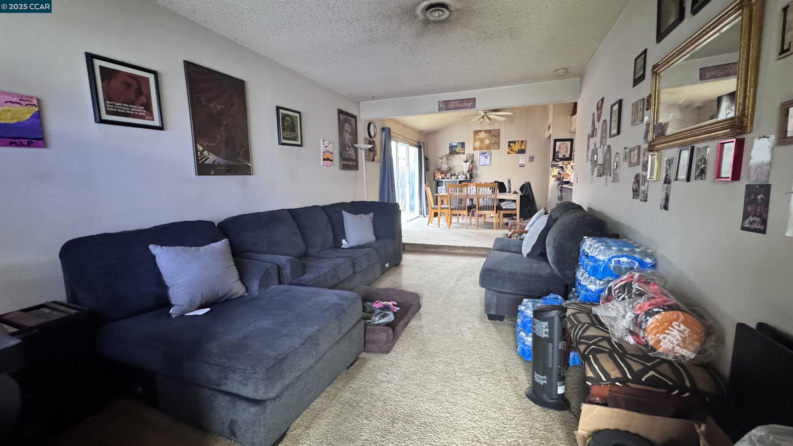 Detail Gallery Image 4 of 10 For 1049 Clinton Rd, Sacramento,  CA 95825 - – Beds | – Baths