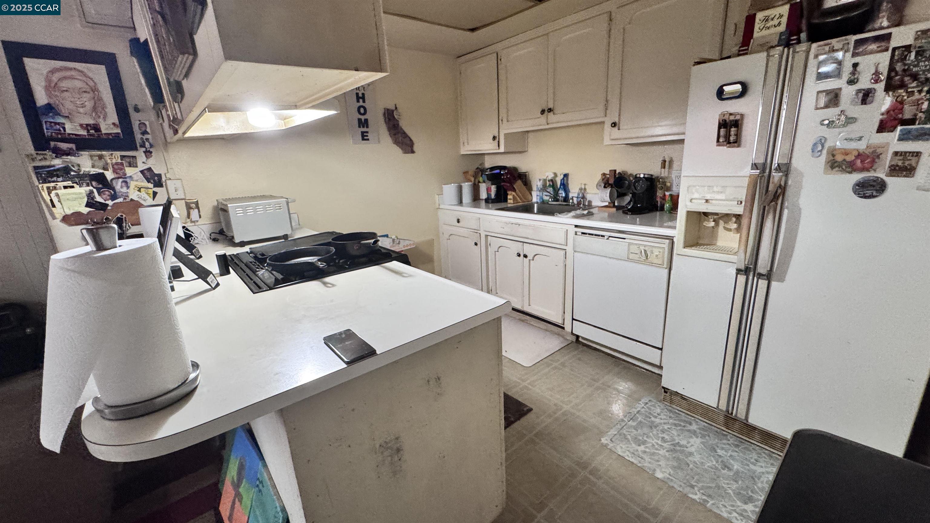 Detail Gallery Image 6 of 10 For 1049 Clinton Rd, Sacramento,  CA 95825 - – Beds | – Baths
