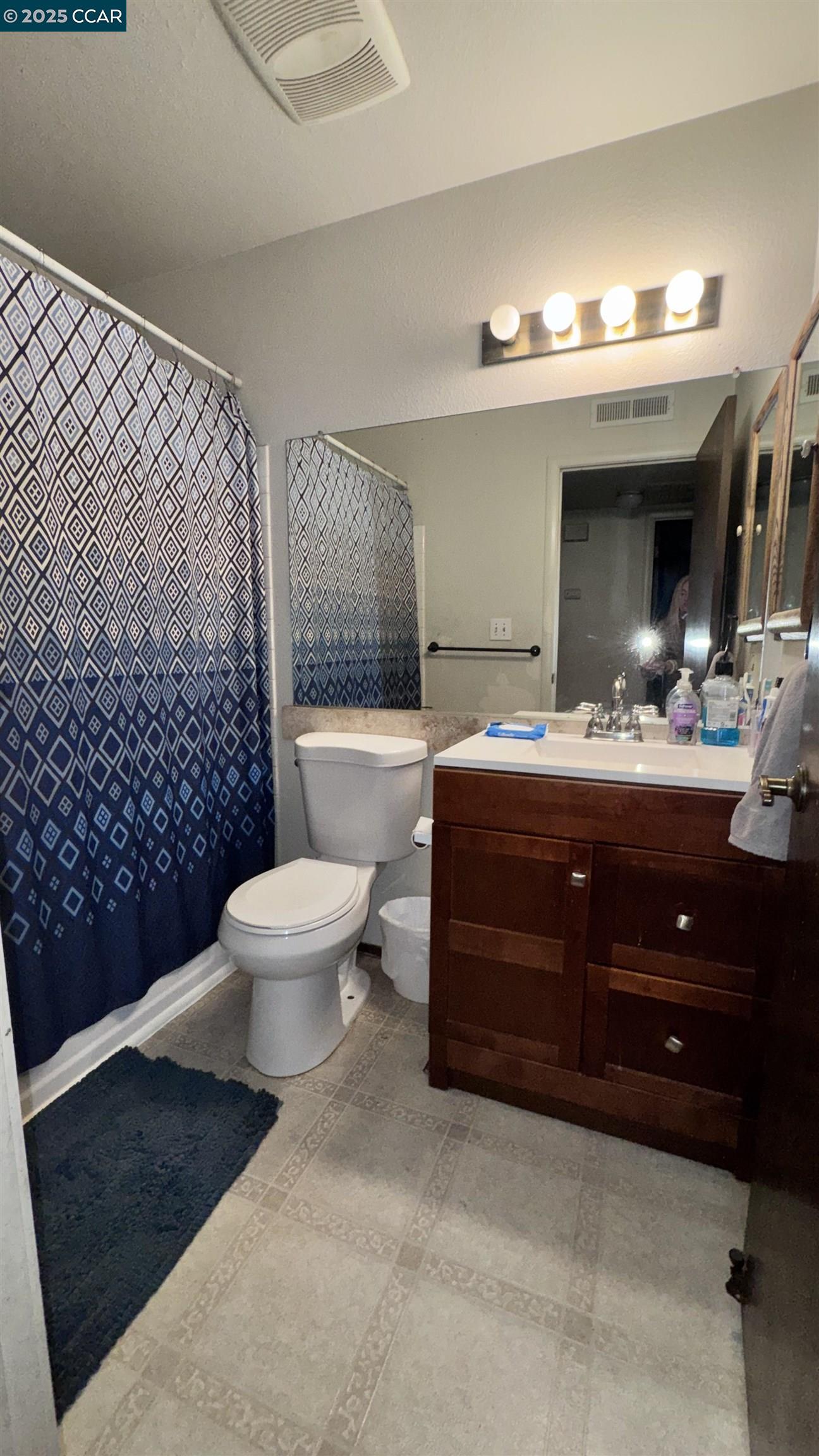 Detail Gallery Image 10 of 10 For 1049 Clinton Rd, Sacramento,  CA 95825 - – Beds | – Baths