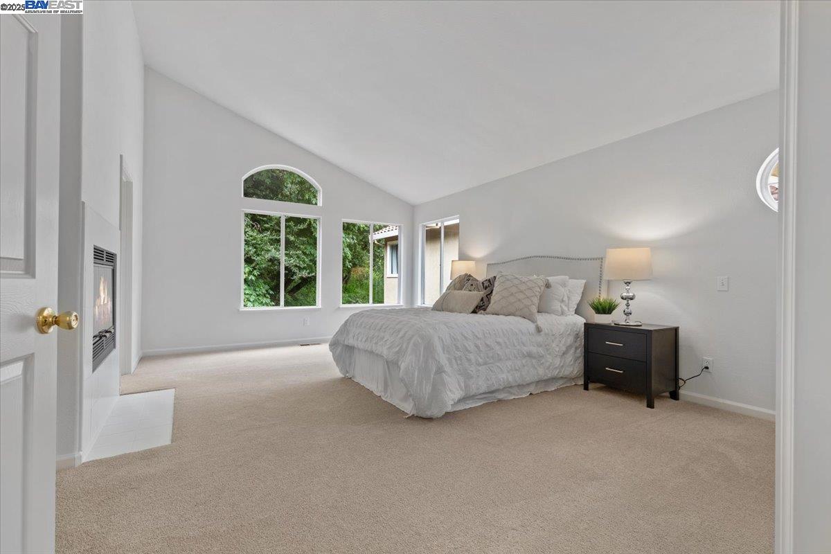 Detail Gallery Image 18 of 41 For 20578 Crow Creek Rd, Castro Valley,  CA 94552 - 4 Beds | 3 Baths