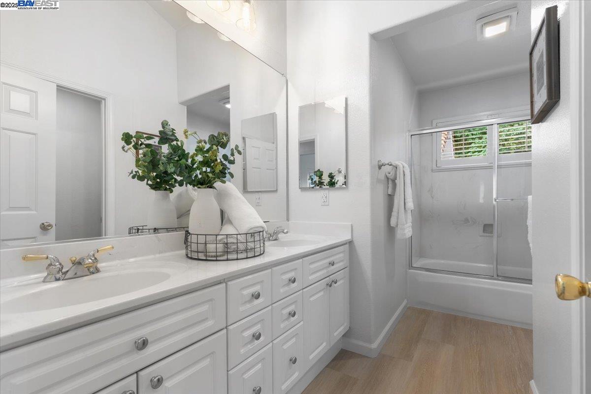Detail Gallery Image 27 of 41 For 20578 Crow Creek Rd, Castro Valley,  CA 94552 - 4 Beds | 3 Baths